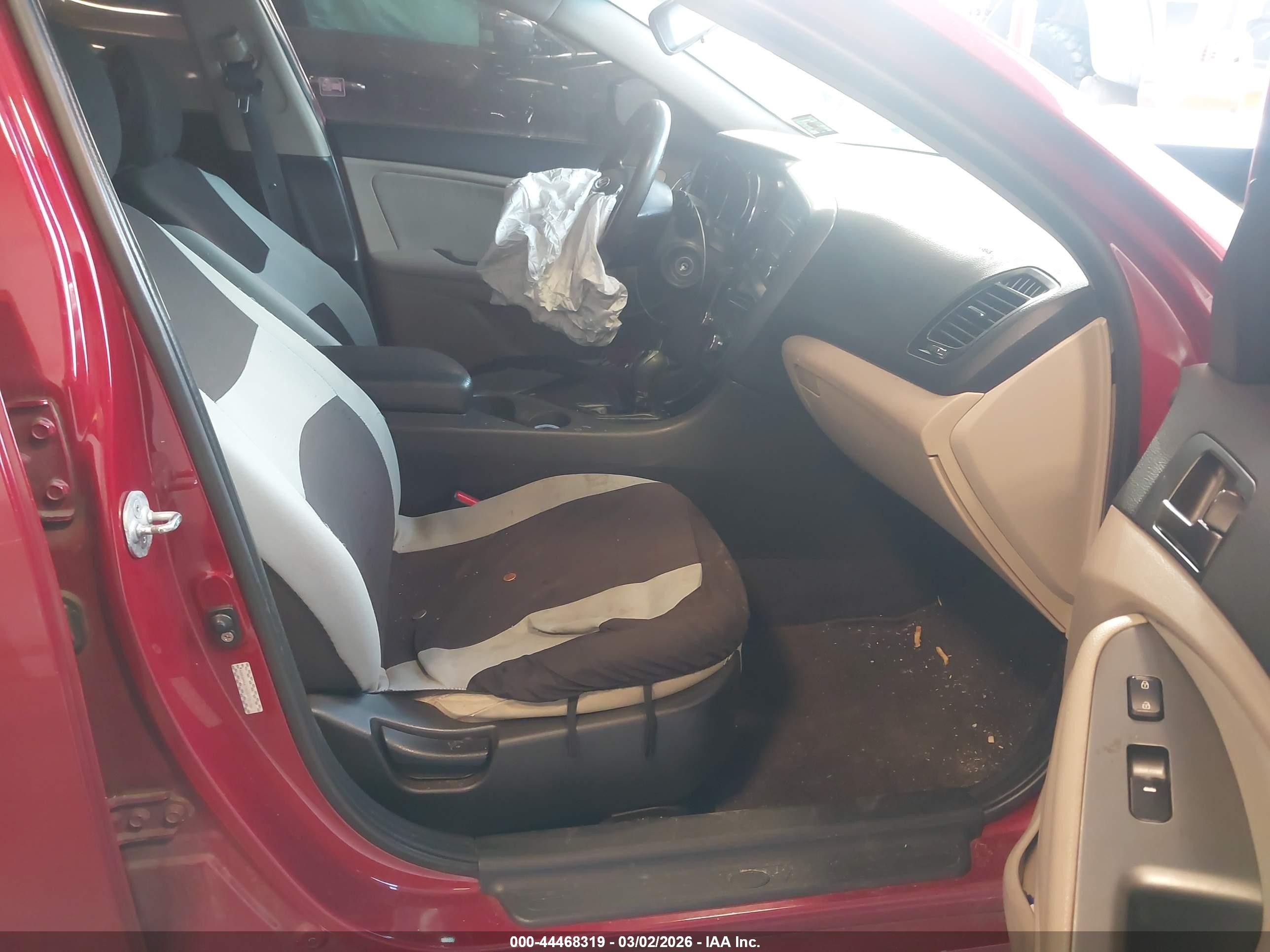 2011 Kia Optima Lx Red vin: KNAGM4A78B5175136