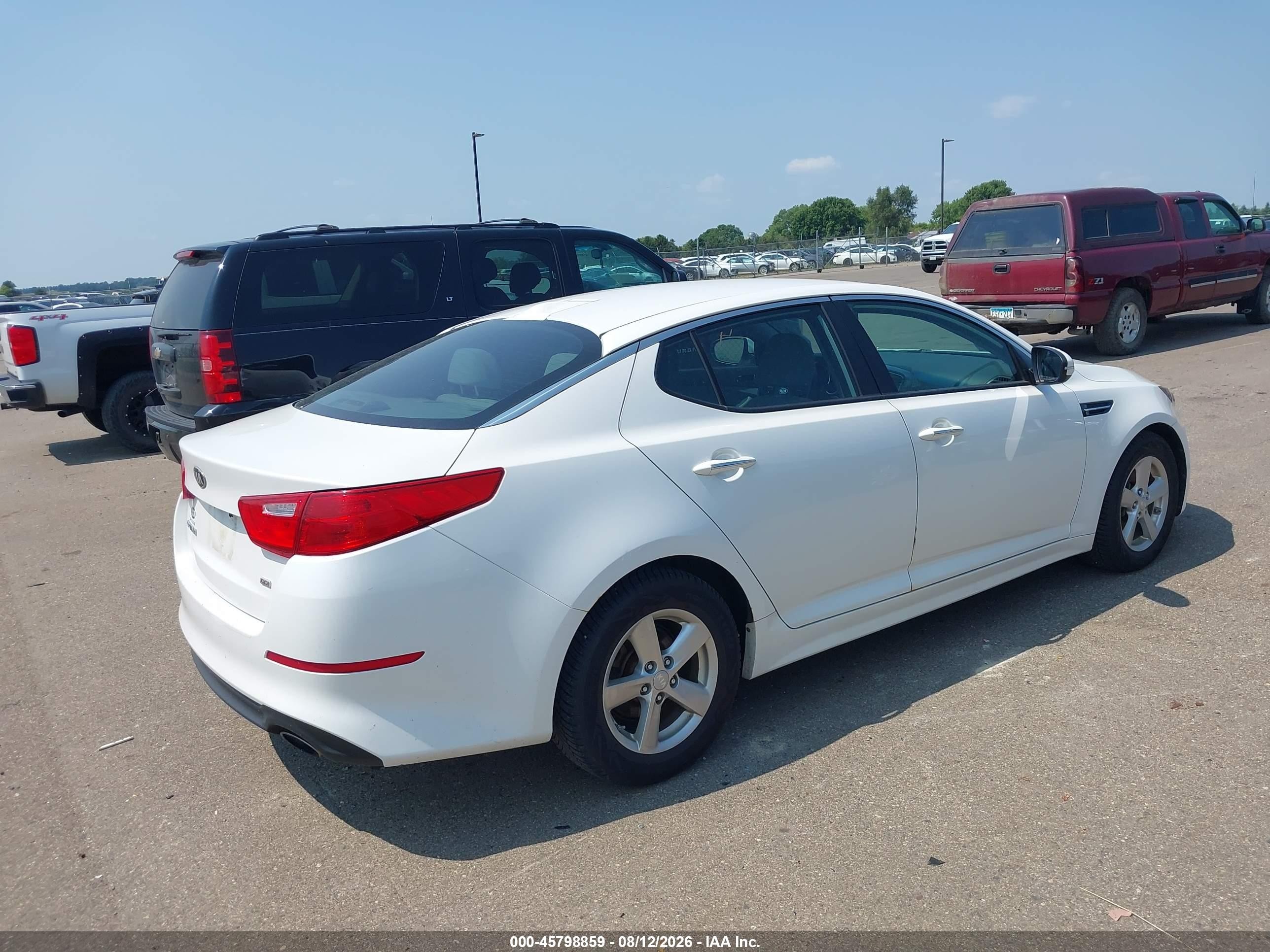 2015 Kia Optima Lx White vin: KNAGM4A78F5548150