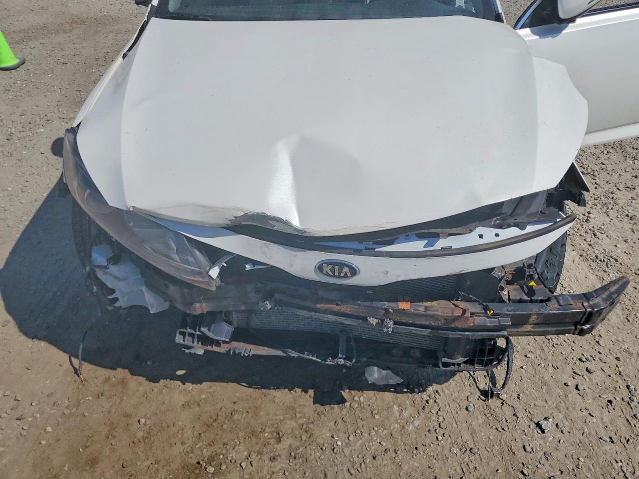 2015 Kia Optima Lx White vin: KNAGM4A78F5586574