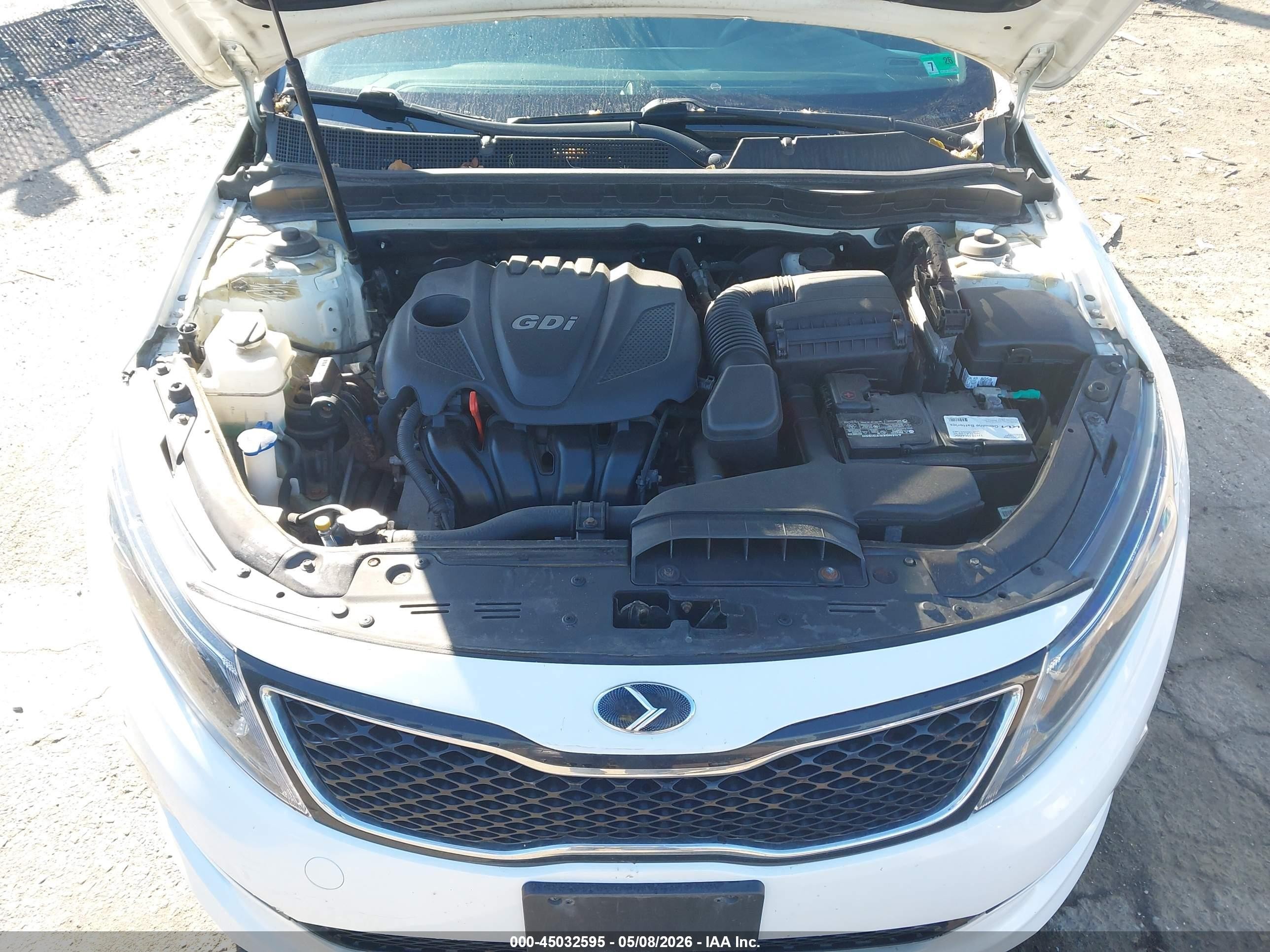 2015 Kia Optima Lx Белый vin: KNAGM4A78F5589006