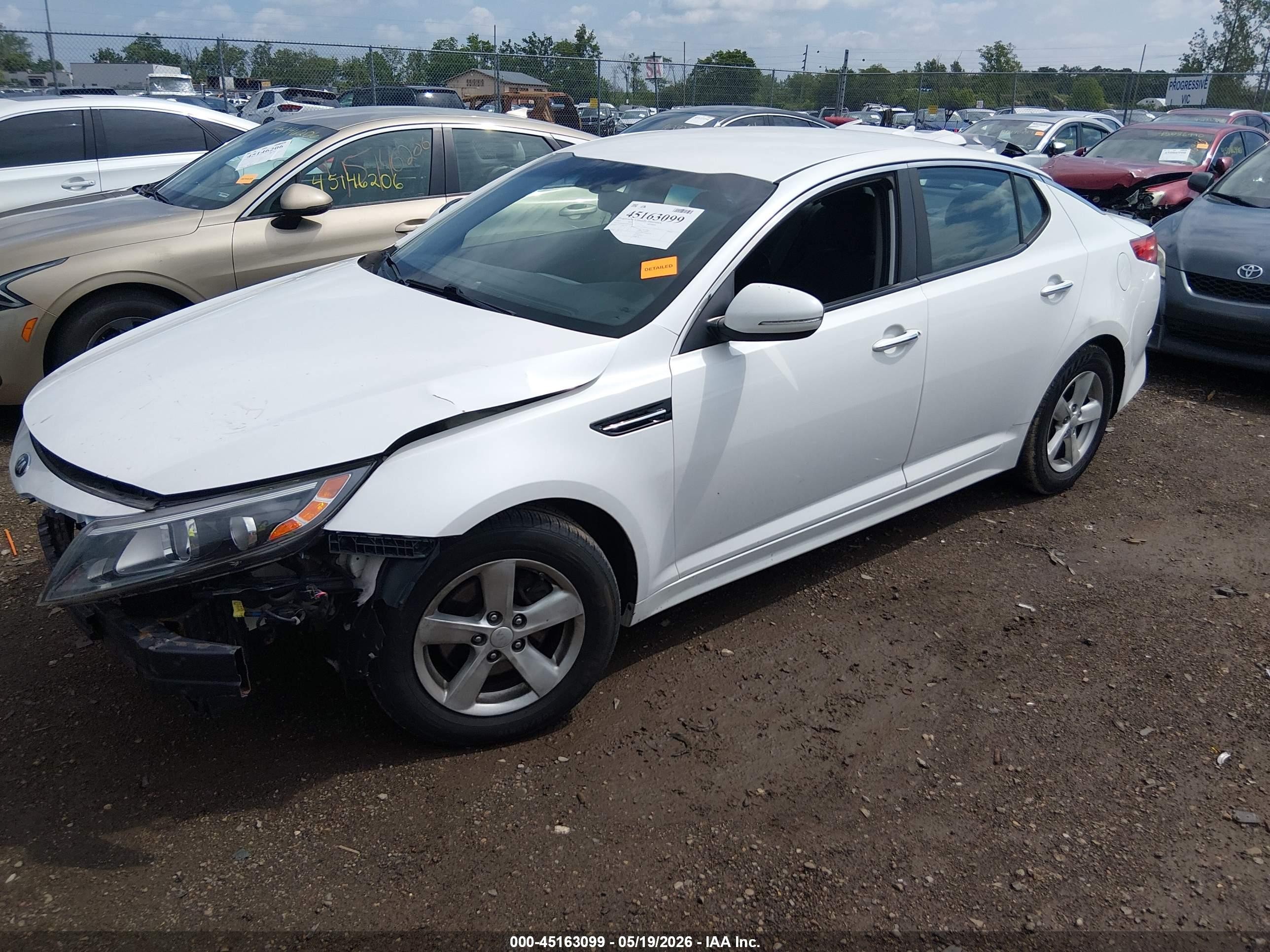 2015 Kia Optima Lx White vin: KNAGM4A78F5653576