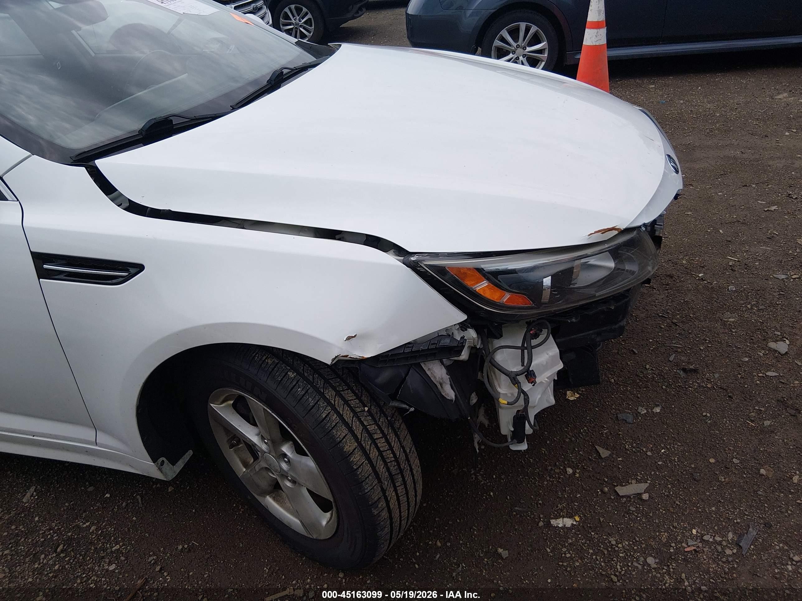 2015 Kia Optima Lx White vin: KNAGM4A78F5653576