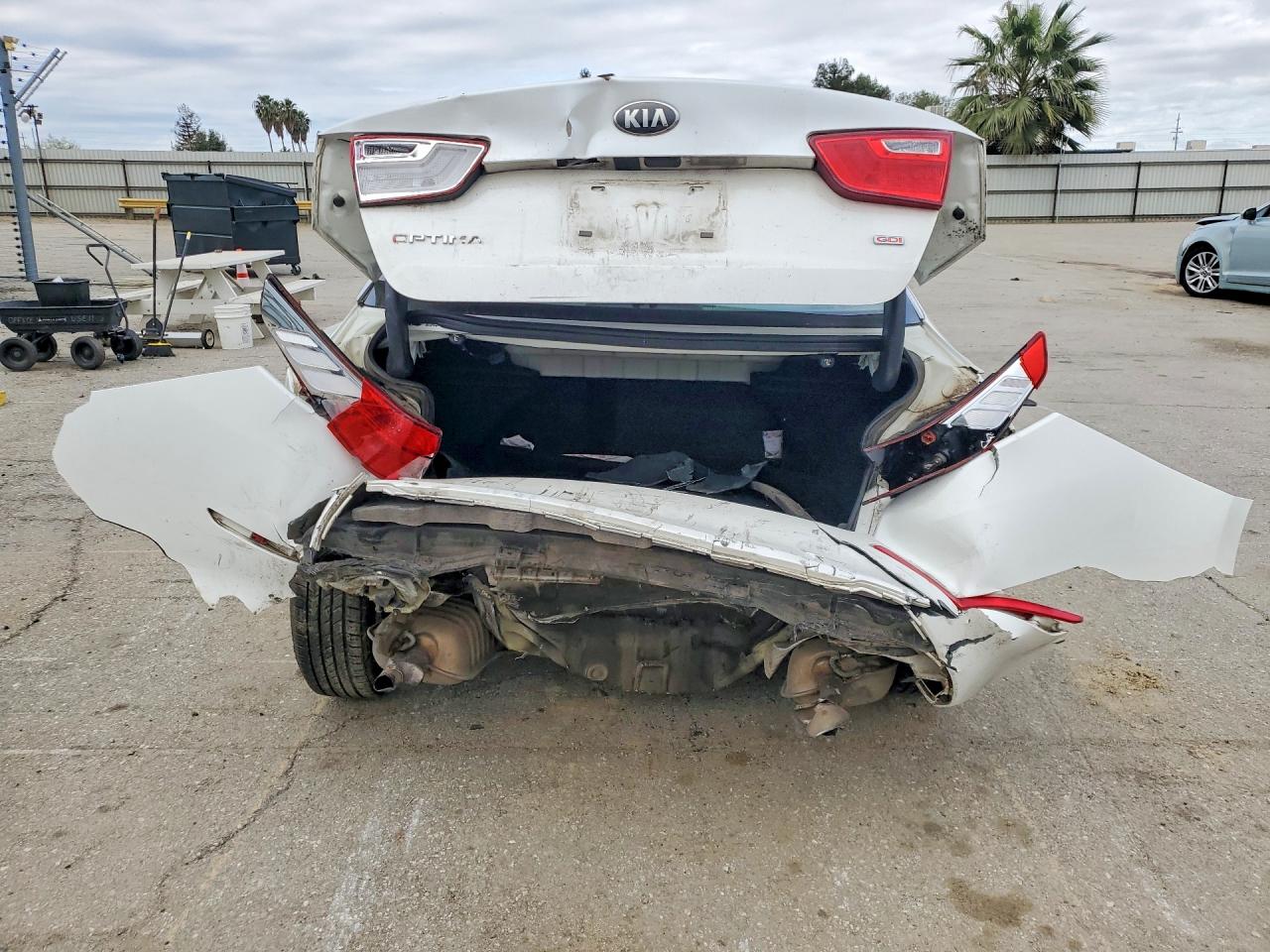 2015 Kia Optima Lx White vin: KNAGM4A79F5527016