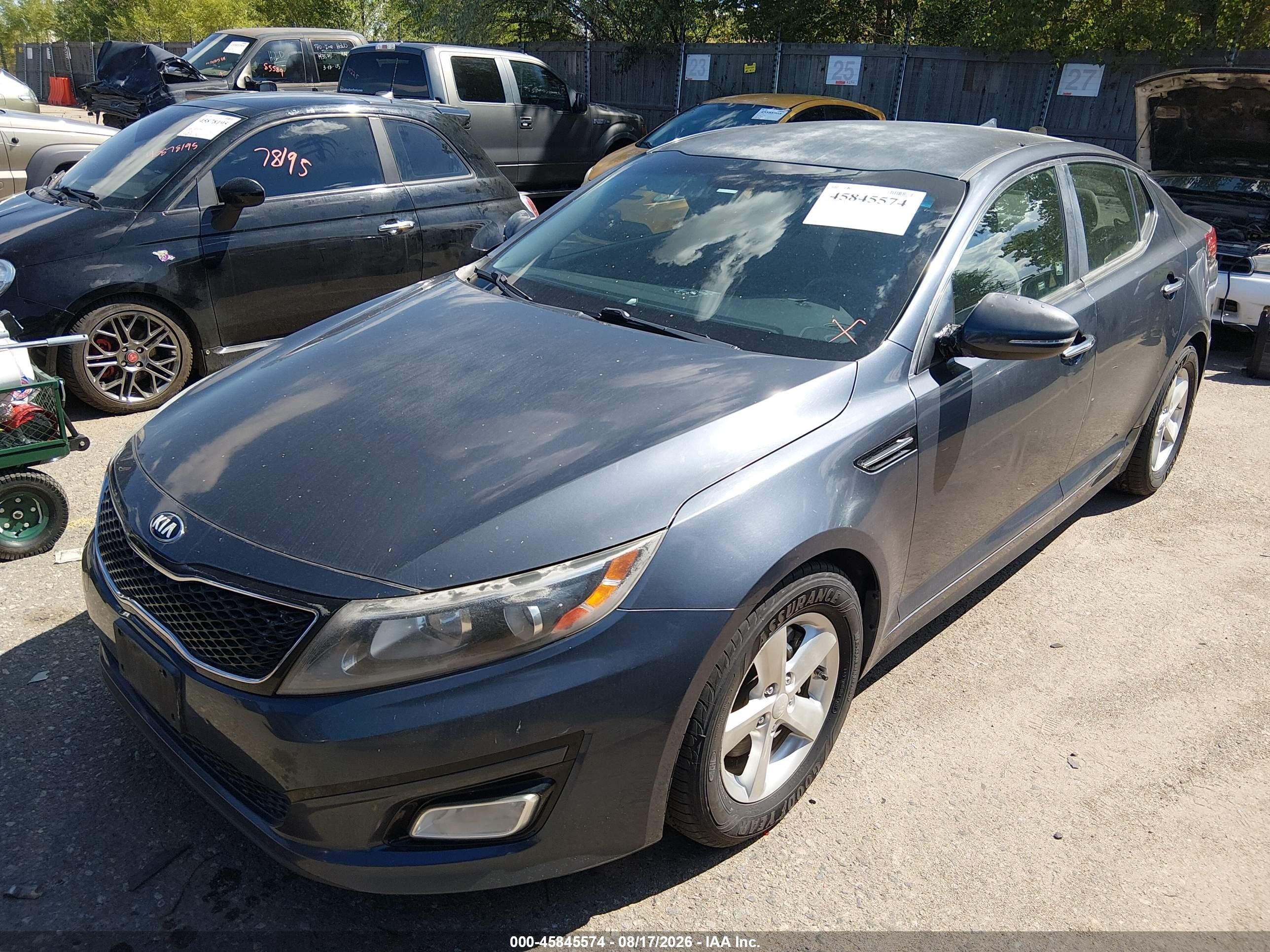 2015 Kia Optima Lx Серебряный vin: KNAGM4A79F5590410
