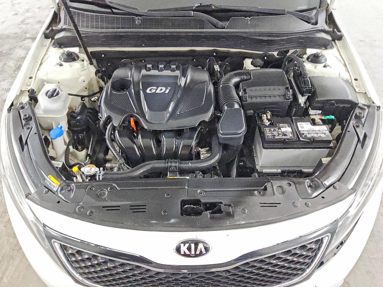 2015 Kia Optima Lx White vin: KNAGM4A79F5605312