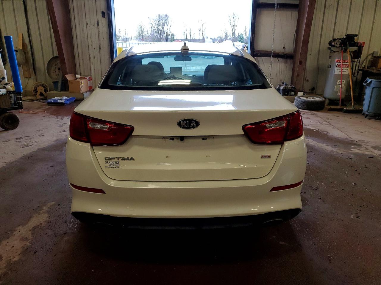 2015 Kia Optima Lx White vin: KNAGM4A79F5653117