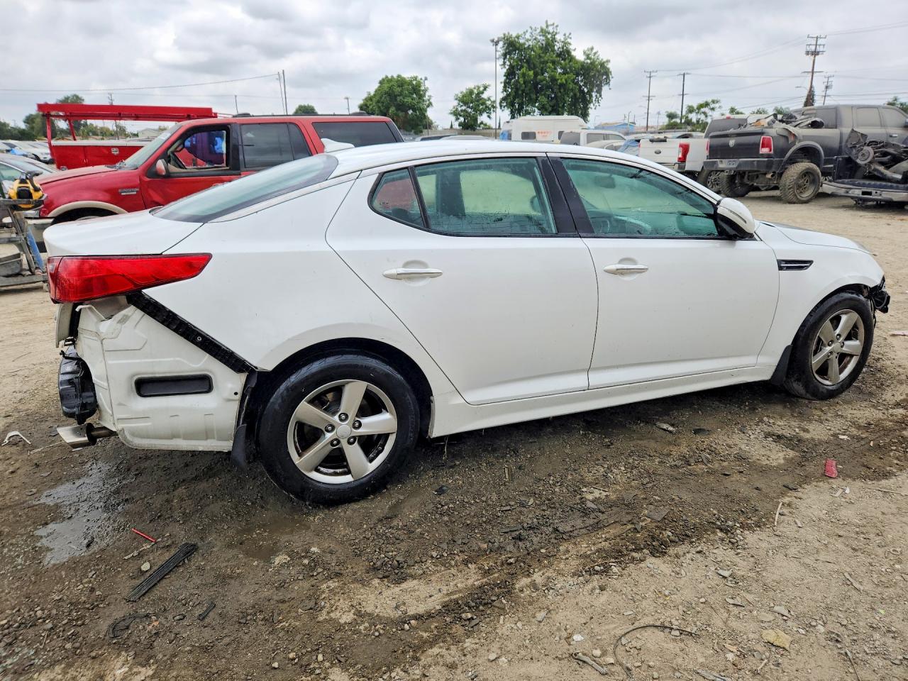 2015 Kia Optima Lx White vin: KNAGM4A79F5664019
