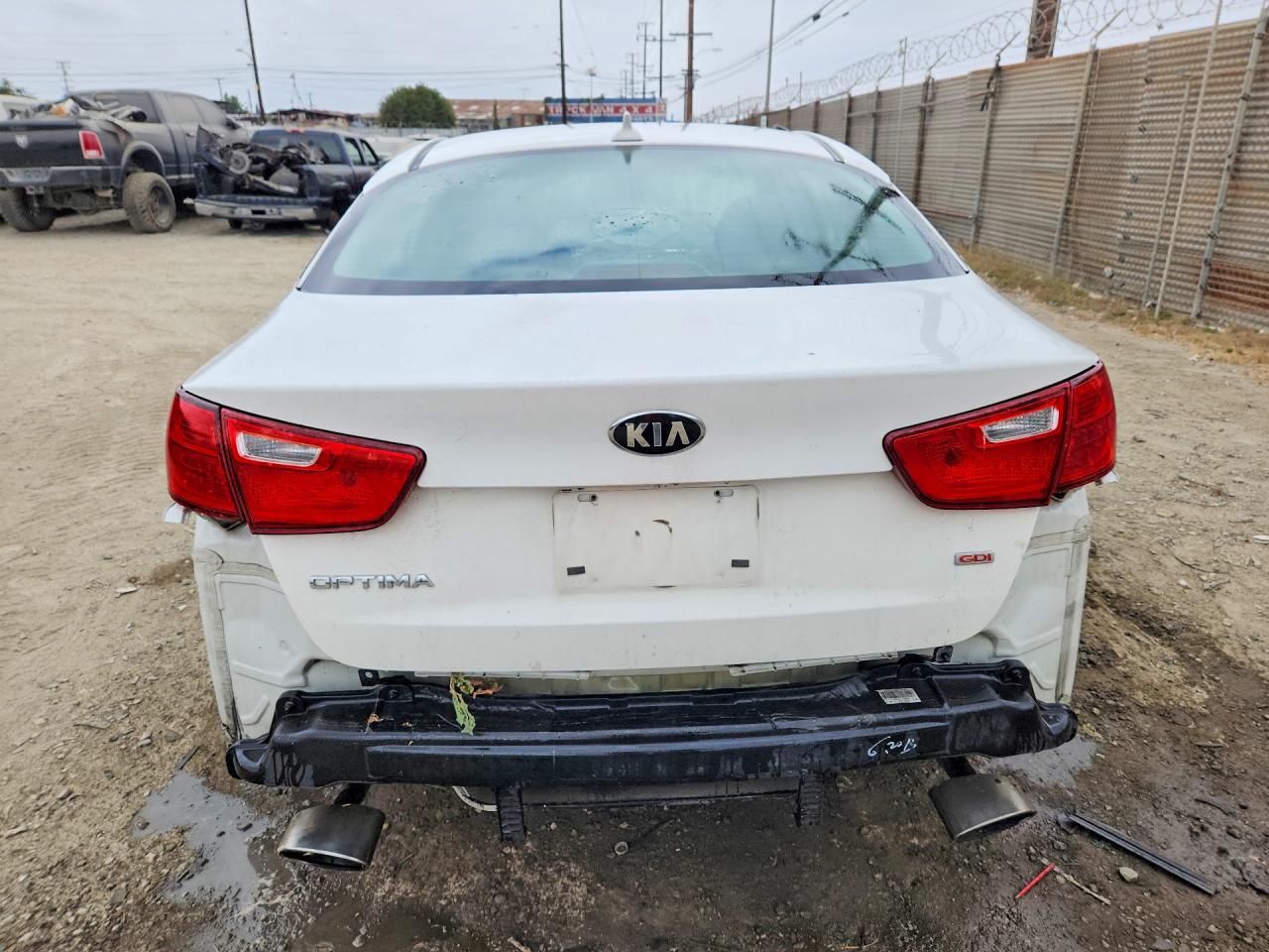 2015 Kia Optima Lx White vin: KNAGM4A79F5664019