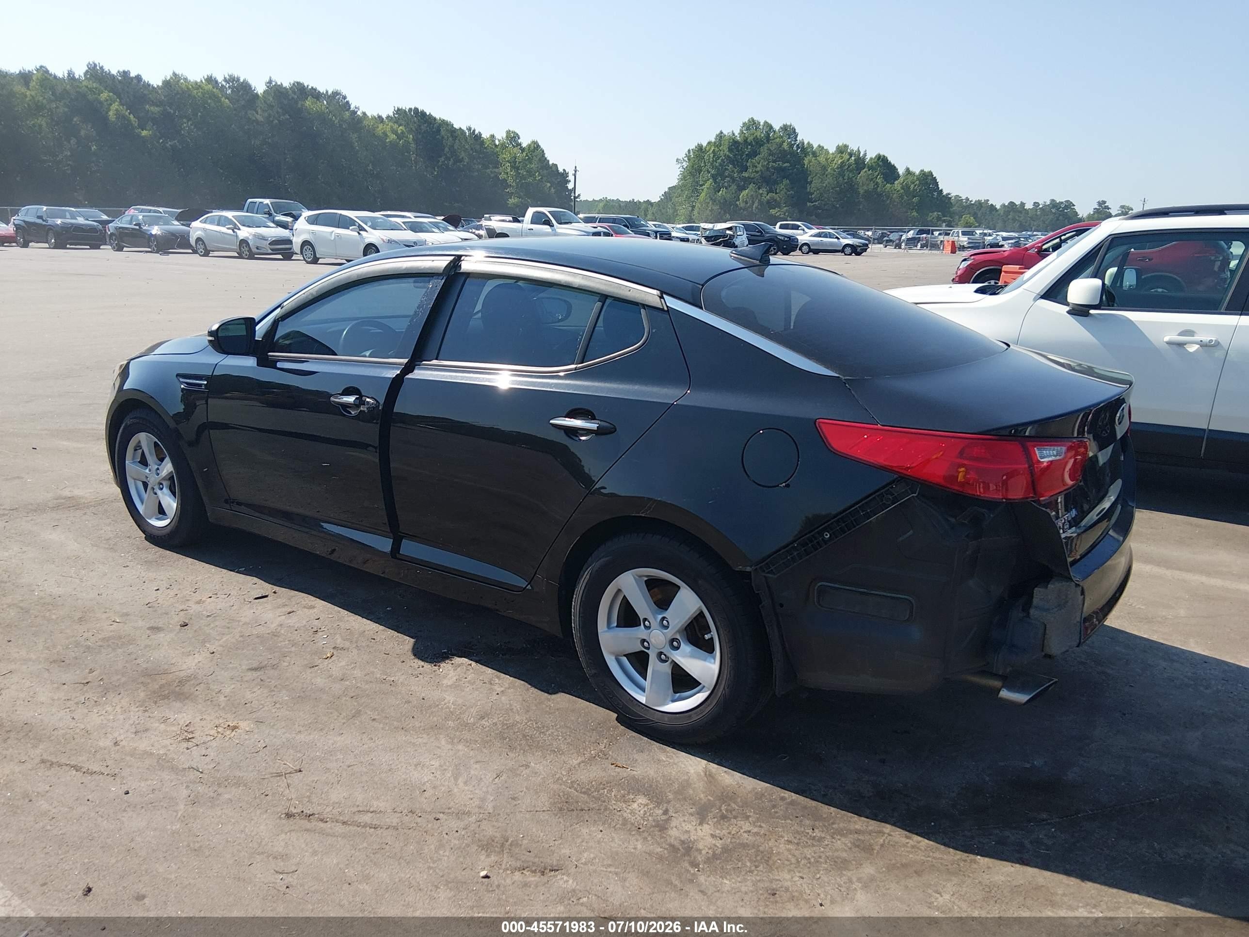 2015 Kia Optima Lx Черный vin: KNAGM4A79F5664201