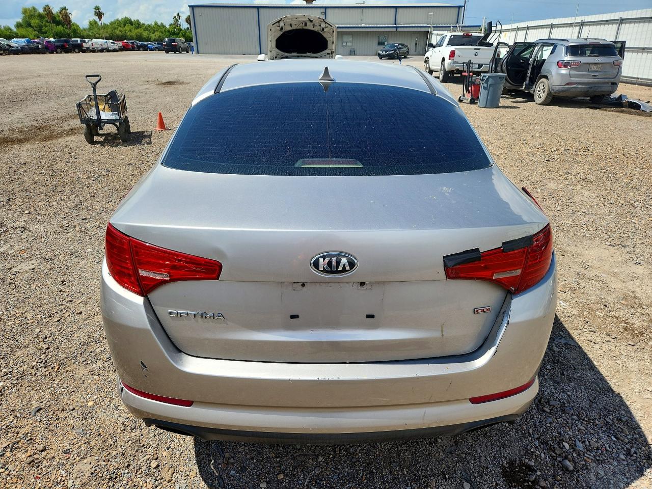 2013 Kia Optima Lx Серебряный vin: KNAGM4A7XD5362378
