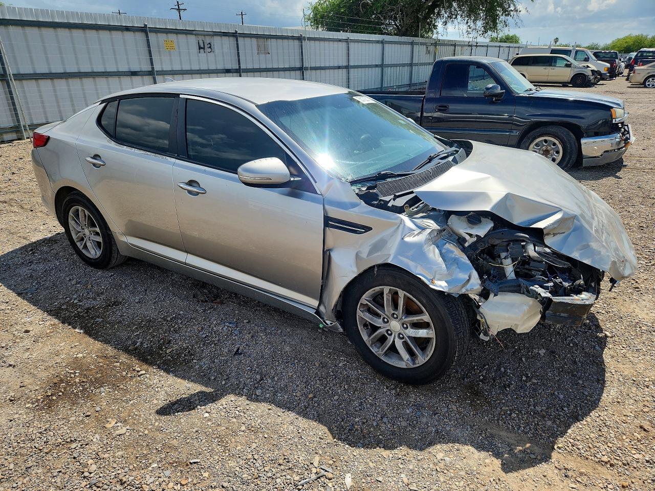 2013 Kia Optima Lx Серебряный vin: KNAGM4A7XD5362378
