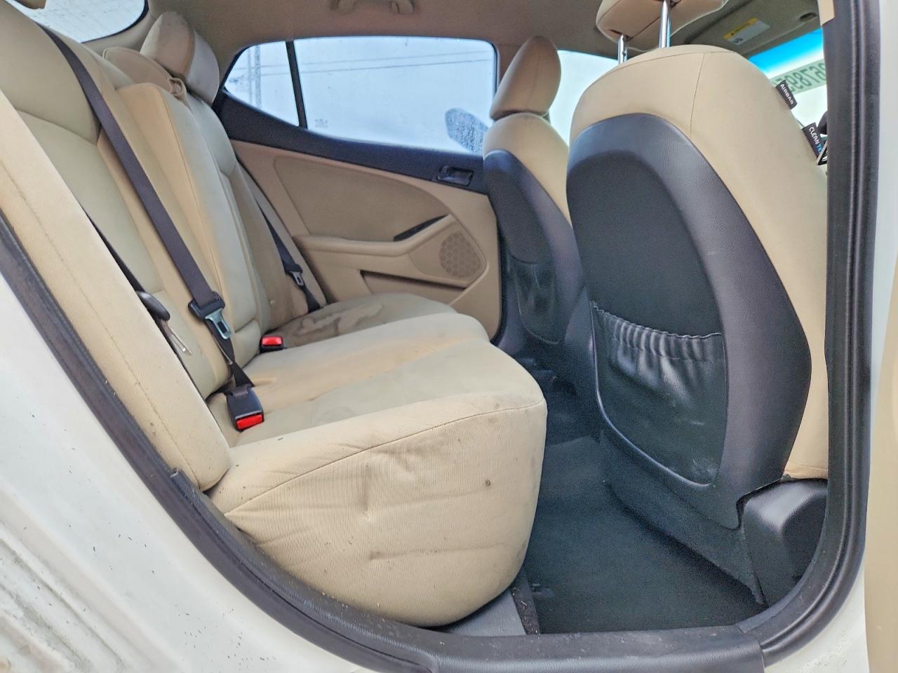 2015 Kia Optima Lx White vin: KNAGM4A7XF5579903