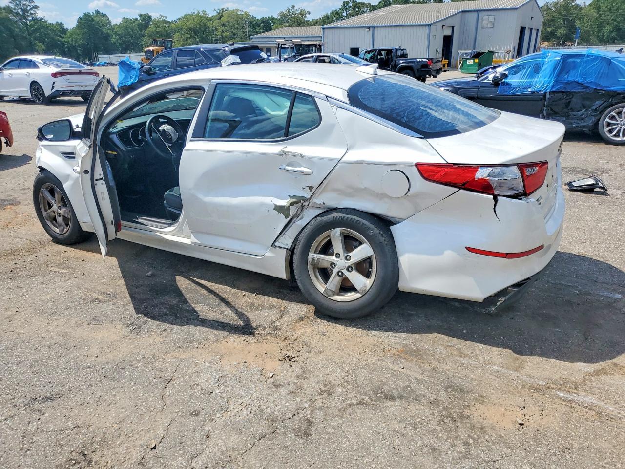 2015 Kia Optima Lx White vin: KNAGM4A7XF5647441