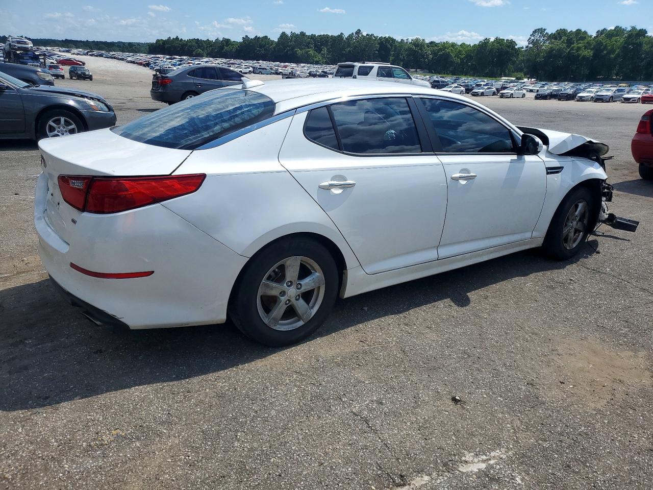 2015 Kia Optima Lx White vin: KNAGM4A7XF5647441