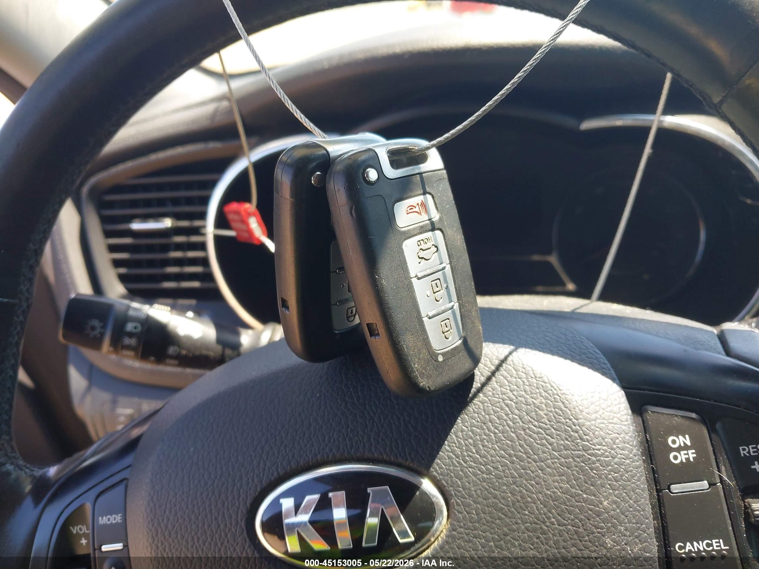 2013 Kia Optima Hybrid Ex White vin: KNAGM4AD0D5054755
