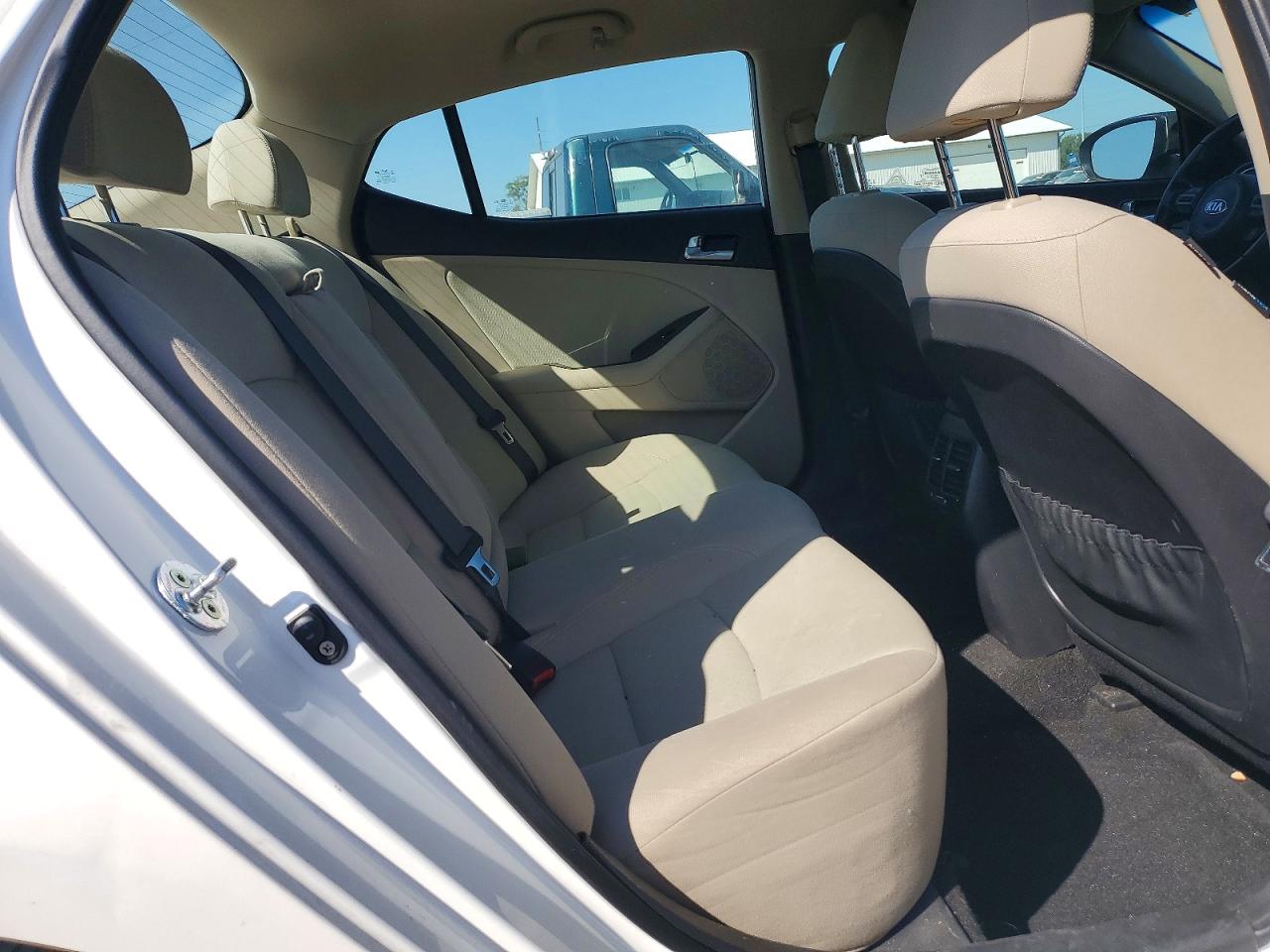 2015 Kia Optima Hybrid White vin: KNAGM4AD0F5085975