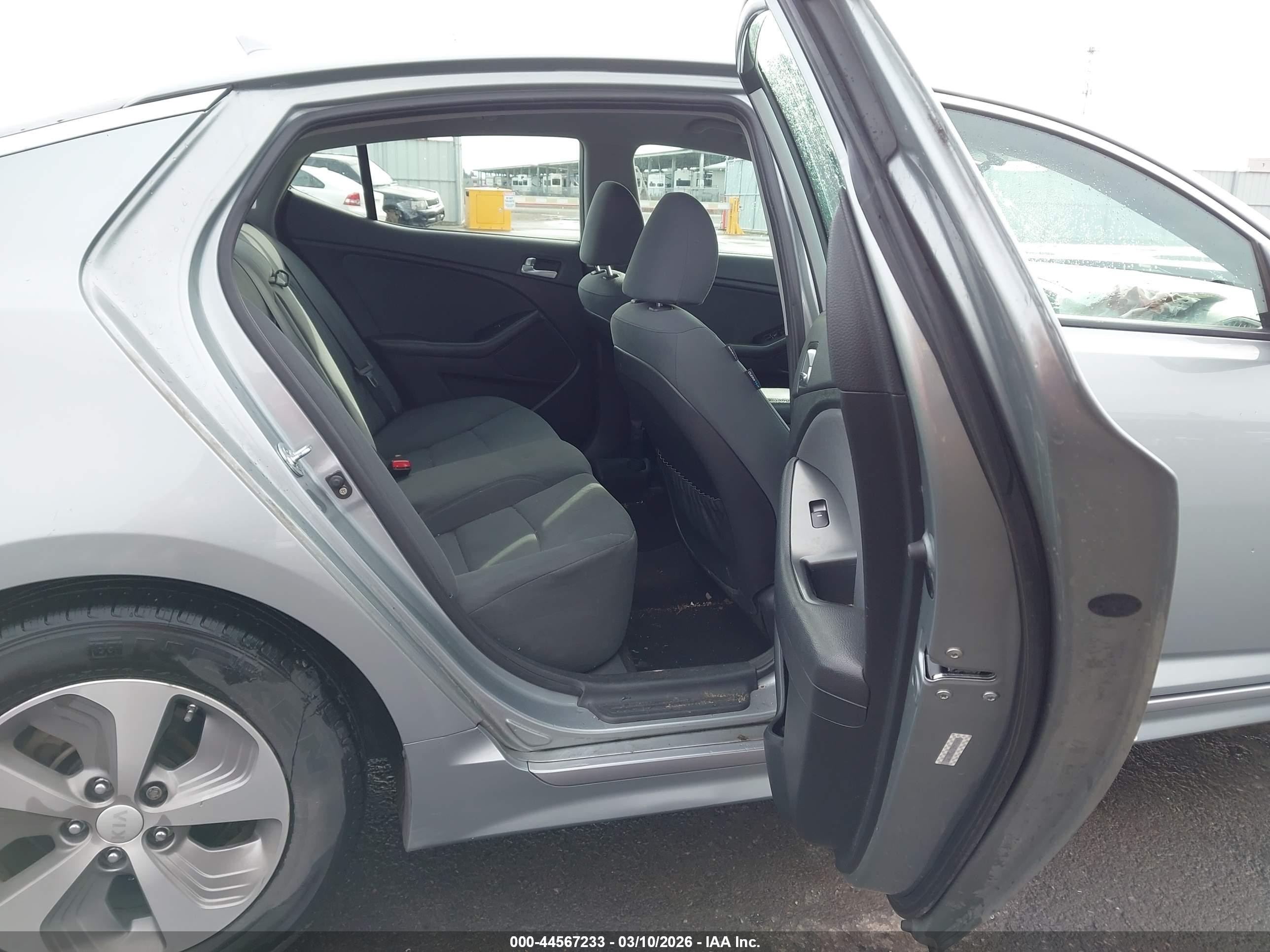 2015 Kia Optima Hybrid   Silver vin: KNAGM4AD1F5081353