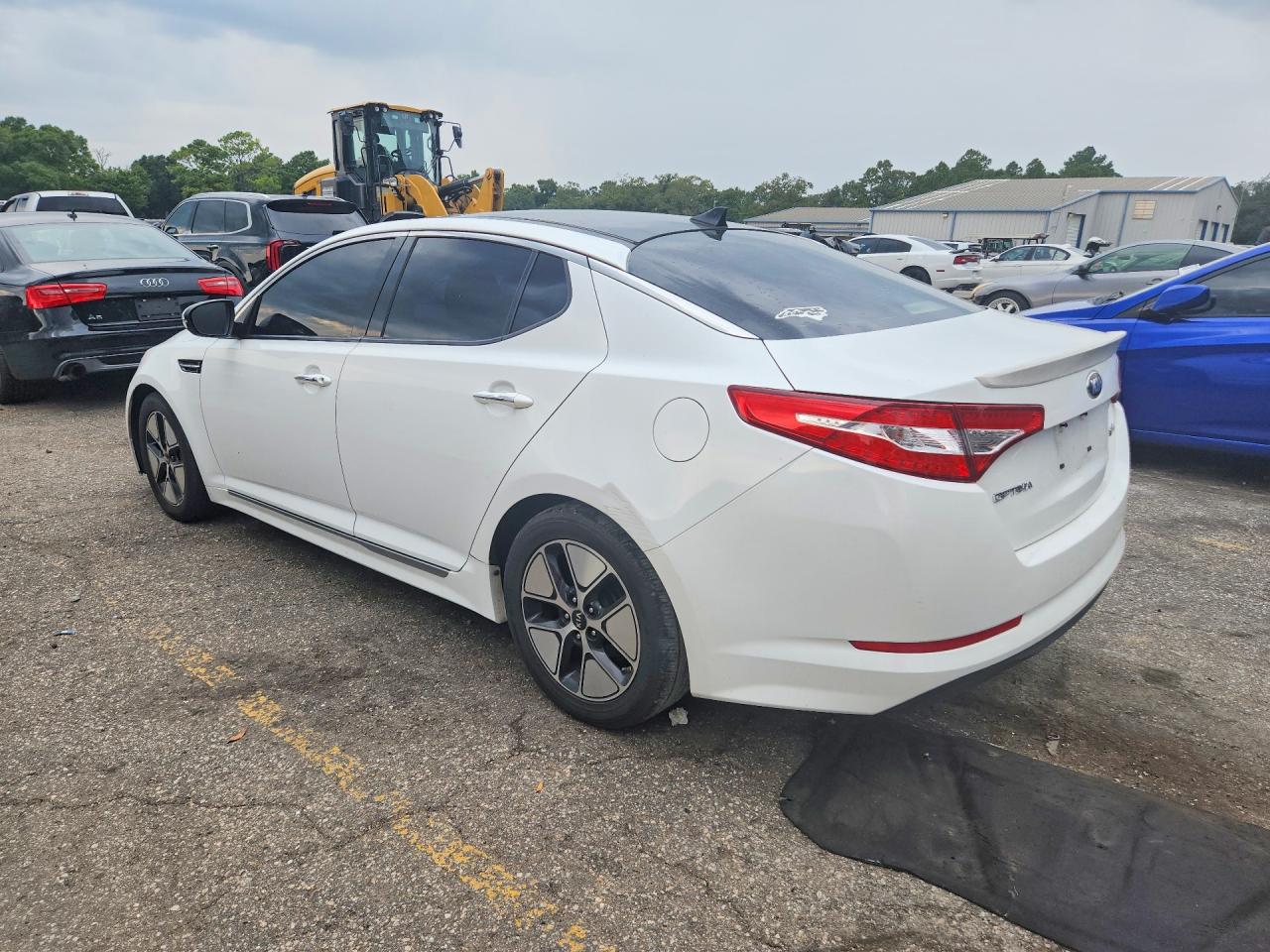2012 Kia Optima Hybrid White vin: KNAGM4AD2C5031184