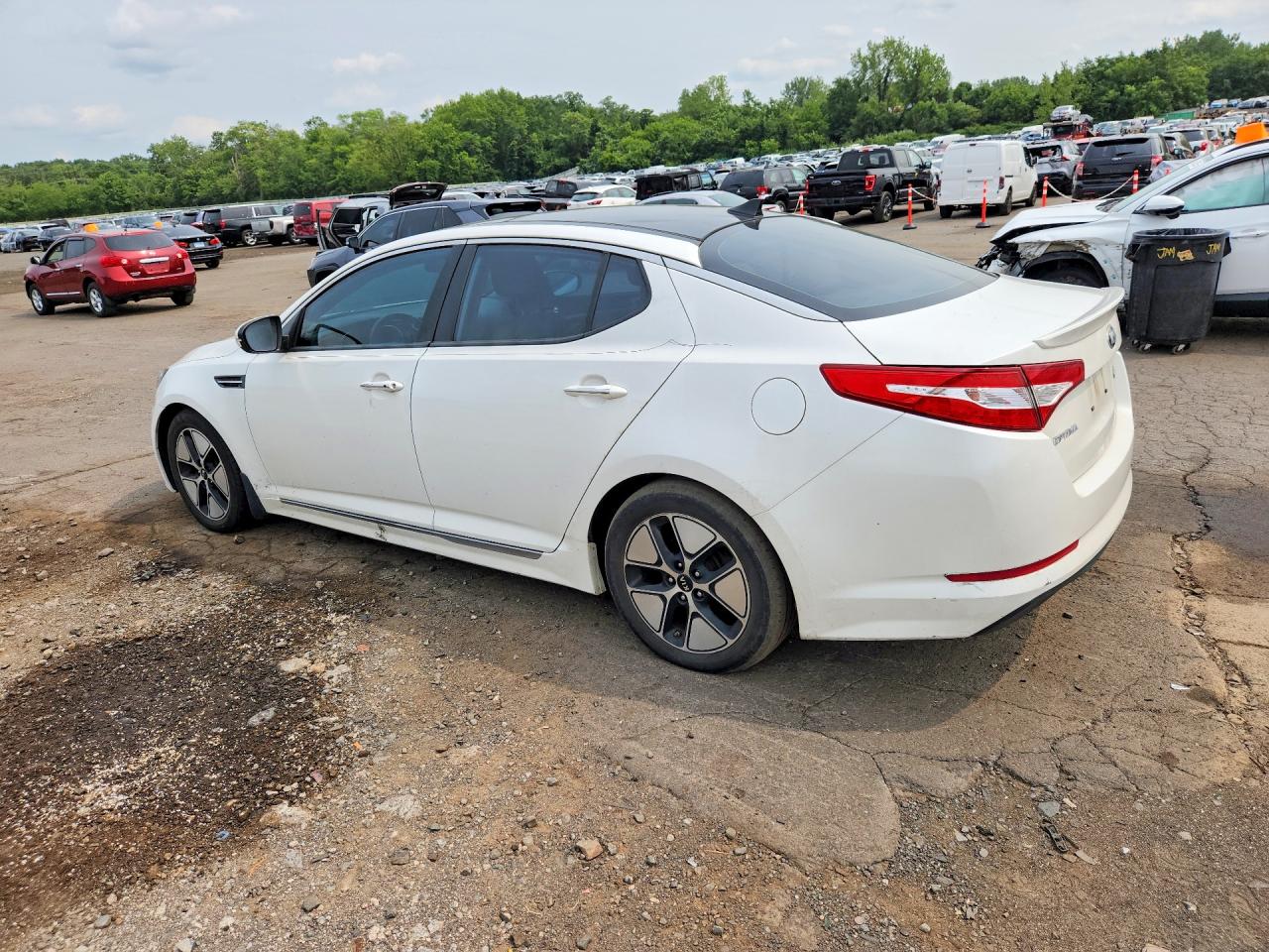 2012 Kia Optima Hybrid White vin: KNAGM4AD2C5032027