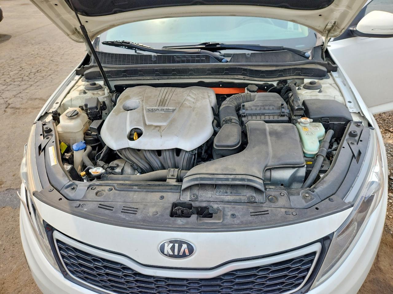 2012 Kia Optima Hybrid White vin: KNAGM4AD2C5032027