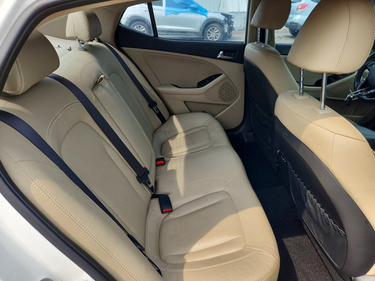 2012 Kia Optima Hybrid White vin: KNAGM4AD2C5032027