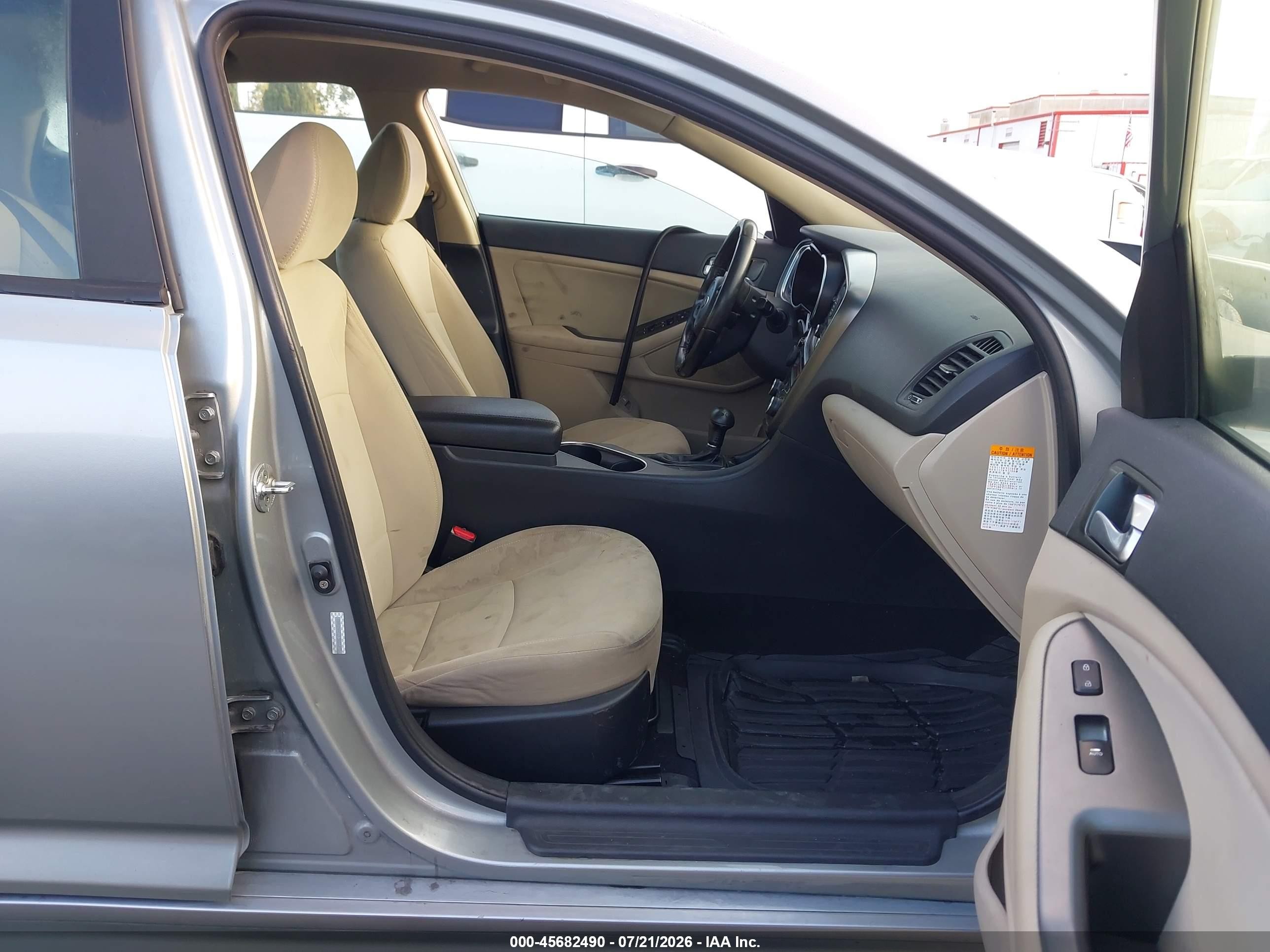 2015 Kia Optima Hybrid   Light Blue vin: KNAGM4AD2F5081295