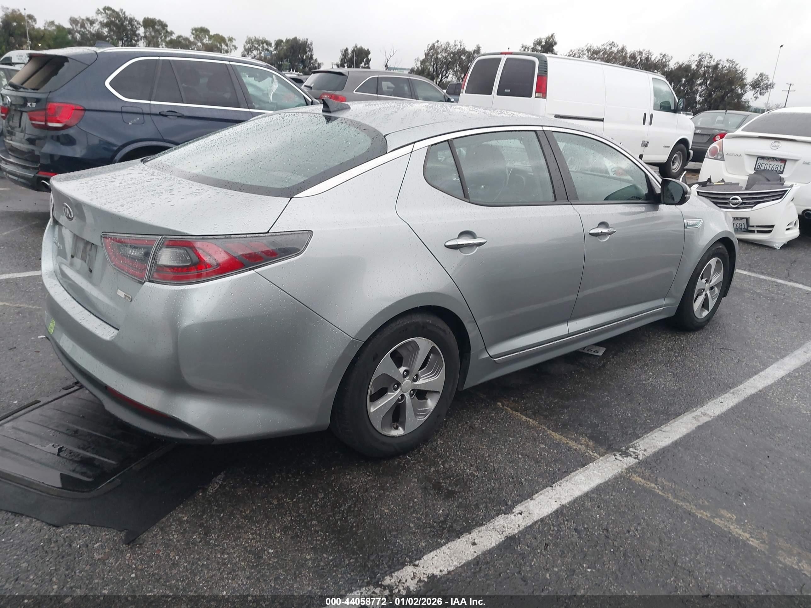 2015 Kia Optima Hybrid   Silver vin: KNAGM4AD2F5084729