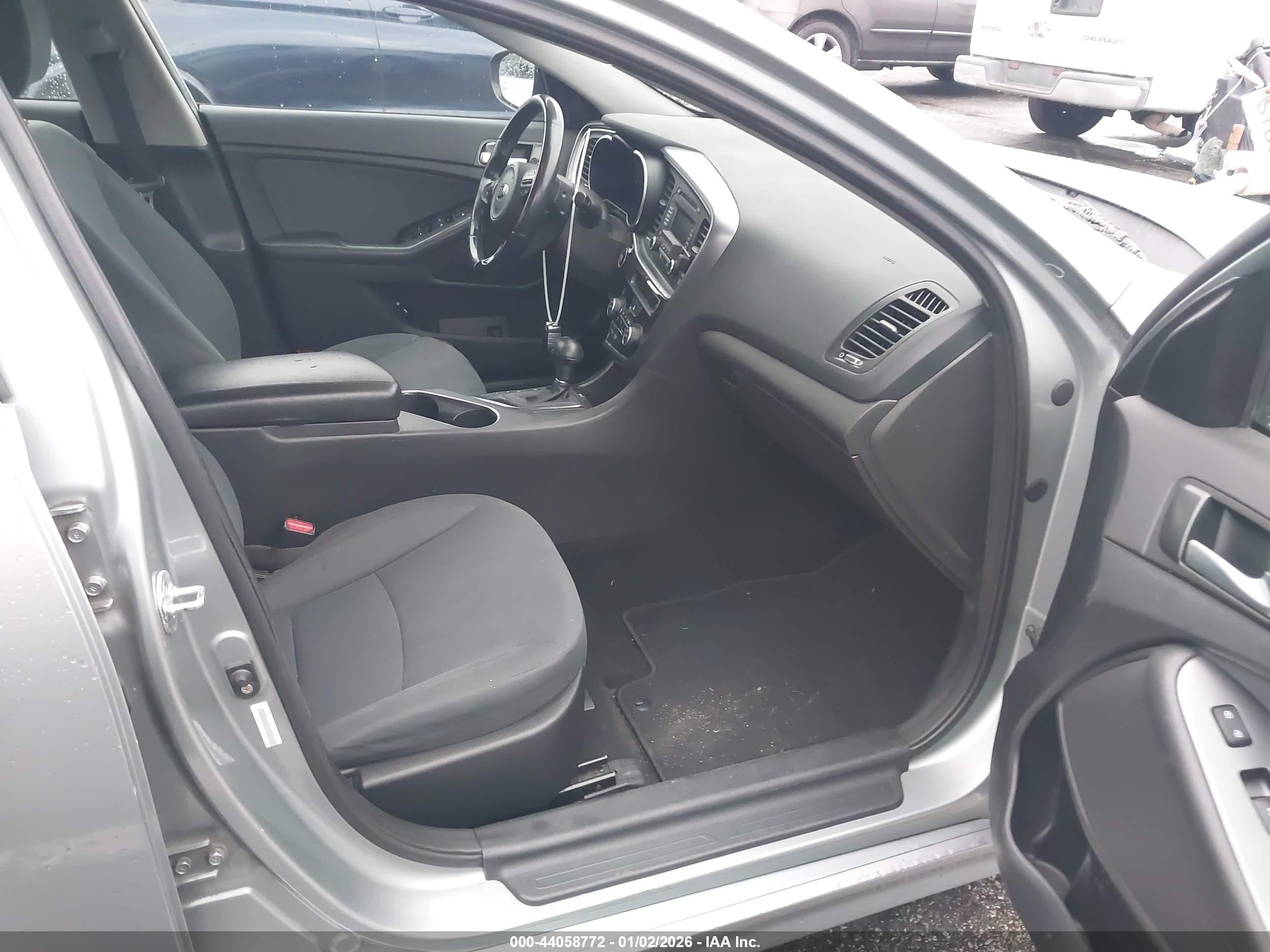 2015 Kia Optima Hybrid   Silver vin: KNAGM4AD2F5084729