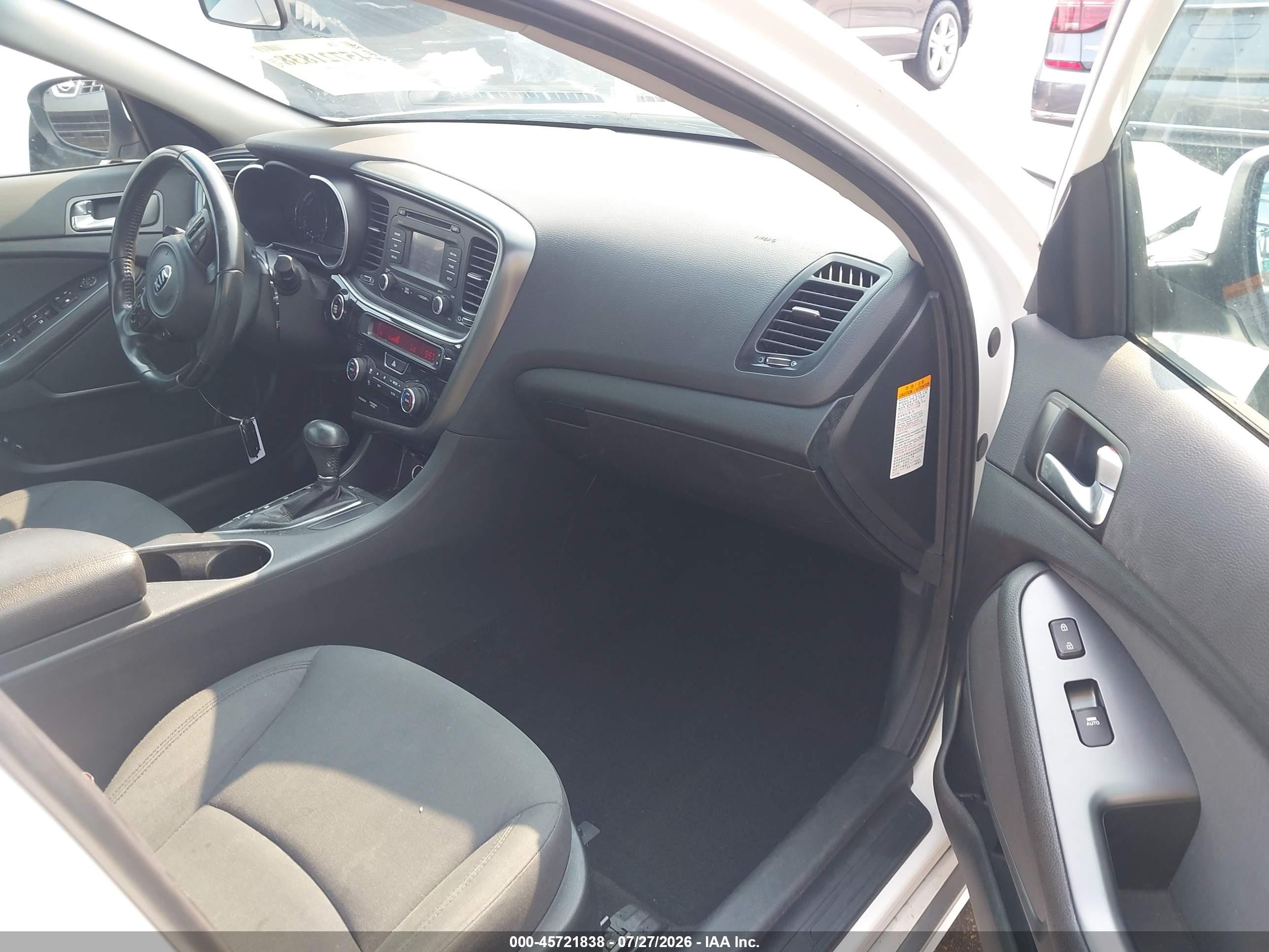 2015 Kia Optima Hybrid   White vin: KNAGM4AD2F5089588