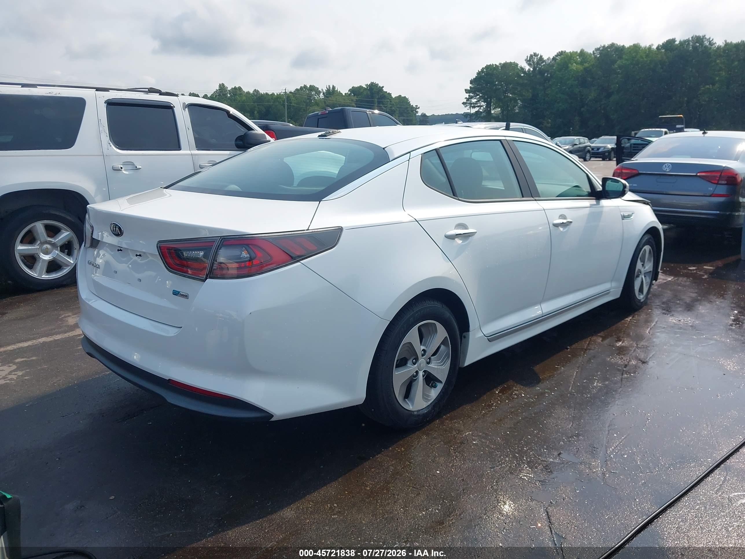 2015 Kia Optima Hybrid   White vin: KNAGM4AD2F5089588