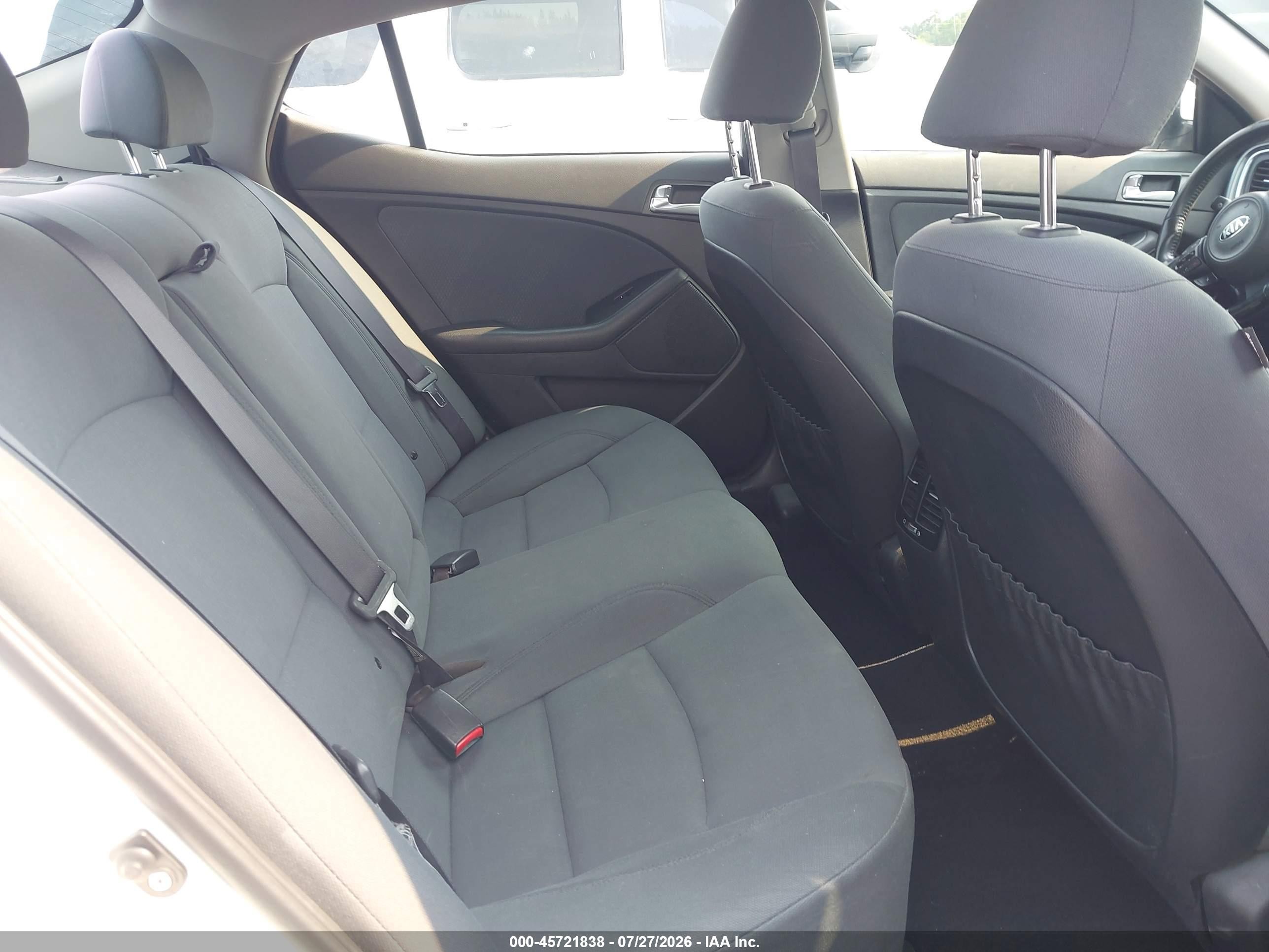 2015 Kia Optima Hybrid   White vin: KNAGM4AD2F5089588