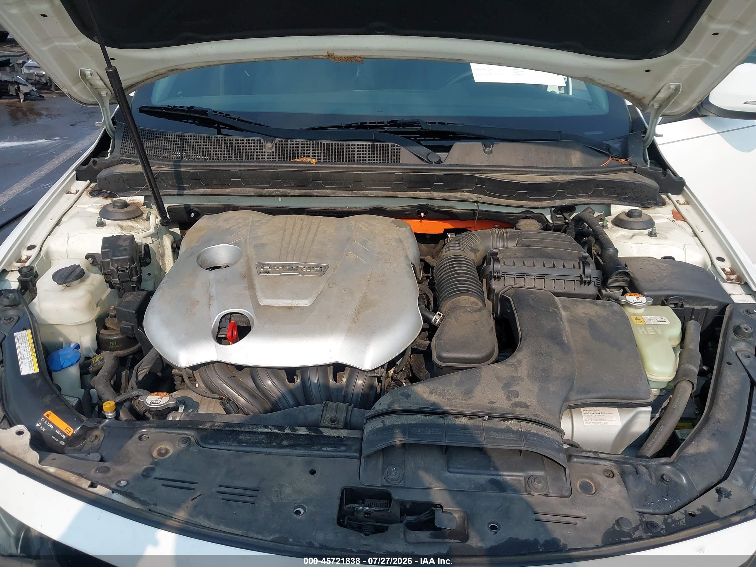 2015 Kia Optima Hybrid   White vin: KNAGM4AD2F5089588