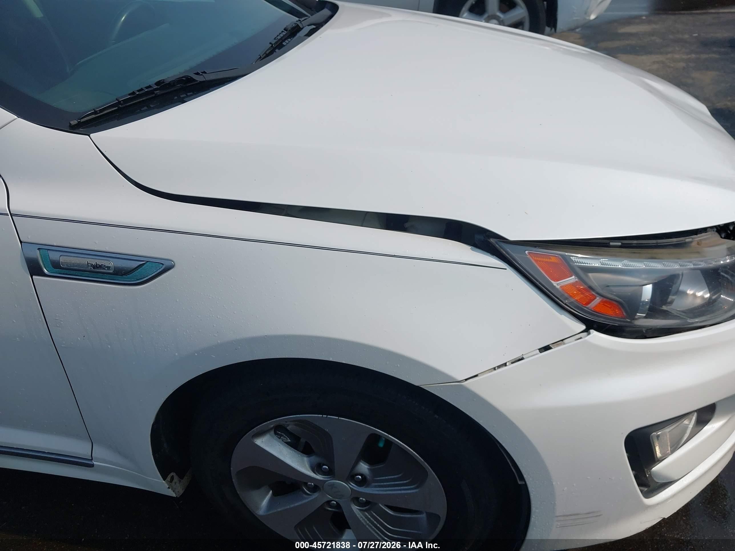 2015 Kia Optima Hybrid   White vin: KNAGM4AD2F5089588