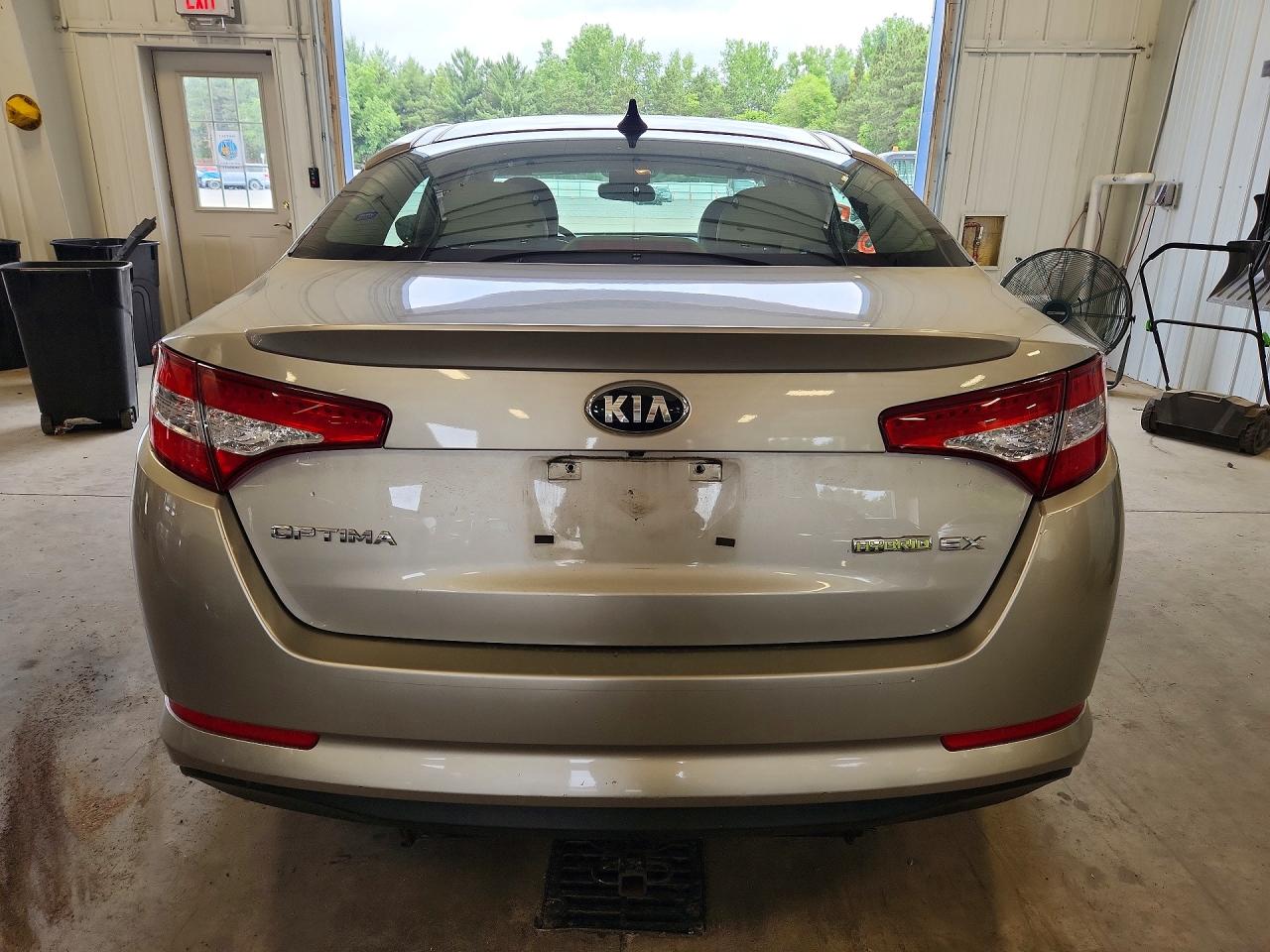 2013 Kia Optima Hybrid Серебряный vin: KNAGM4AD3D5040039