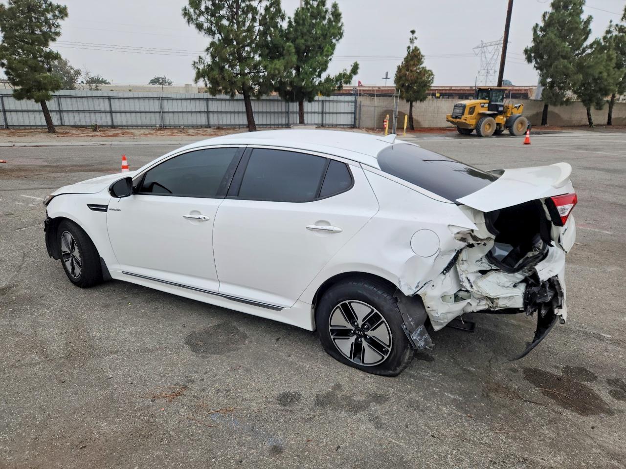 2013 Kia Optima Hybrid Белый vin: KNAGM4AD3D5046844
