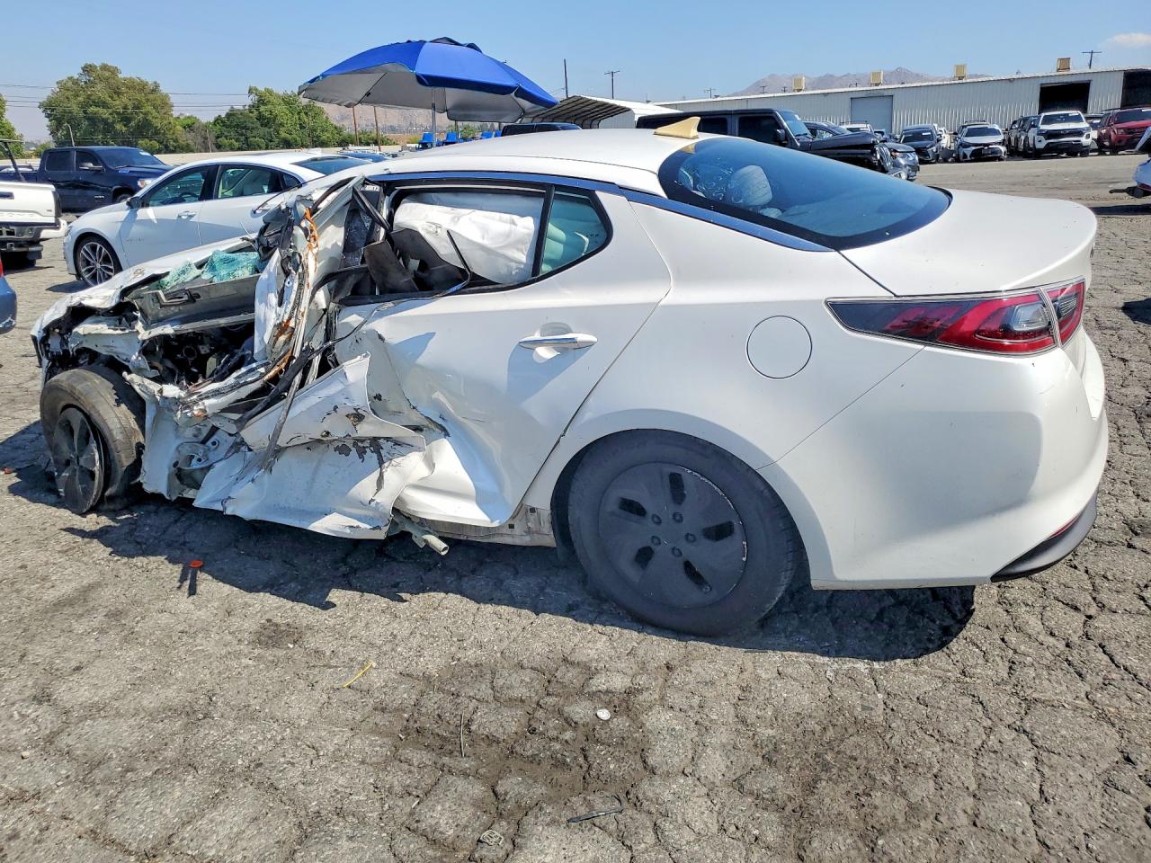 2015 Kia Optima Hybrid White vin: KNAGM4AD3F5085758
