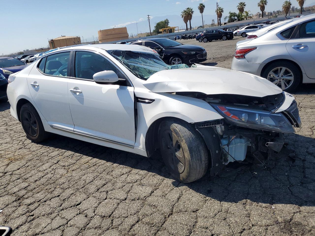 2015 Kia Optima Hybrid White vin: KNAGM4AD3F5085758