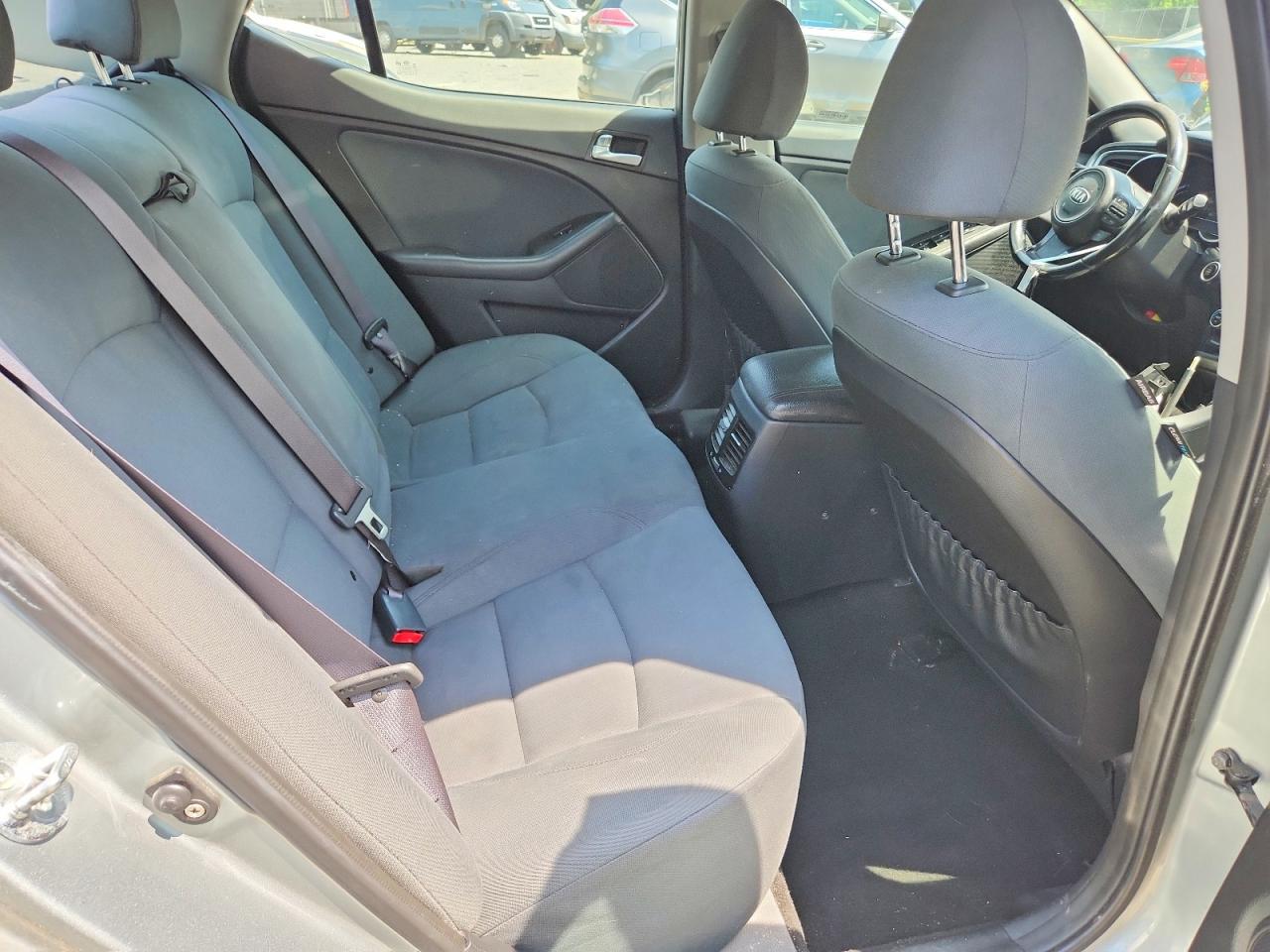 2015 Kia Optima Hybrid Silver vin: KNAGM4AD3F5086232