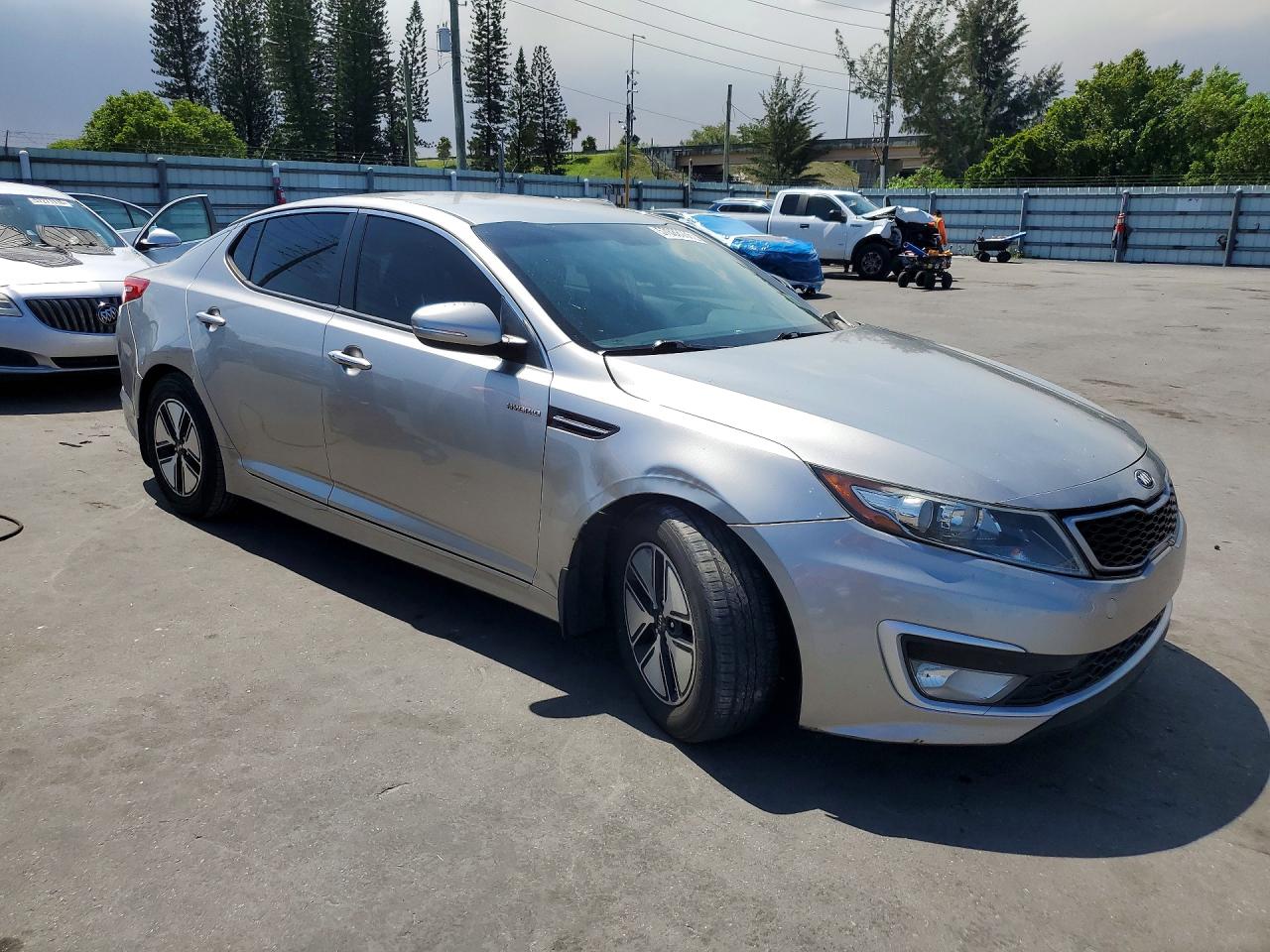 2013 Kia Optima Серебряный vin: KNAGM4AD4D5061840