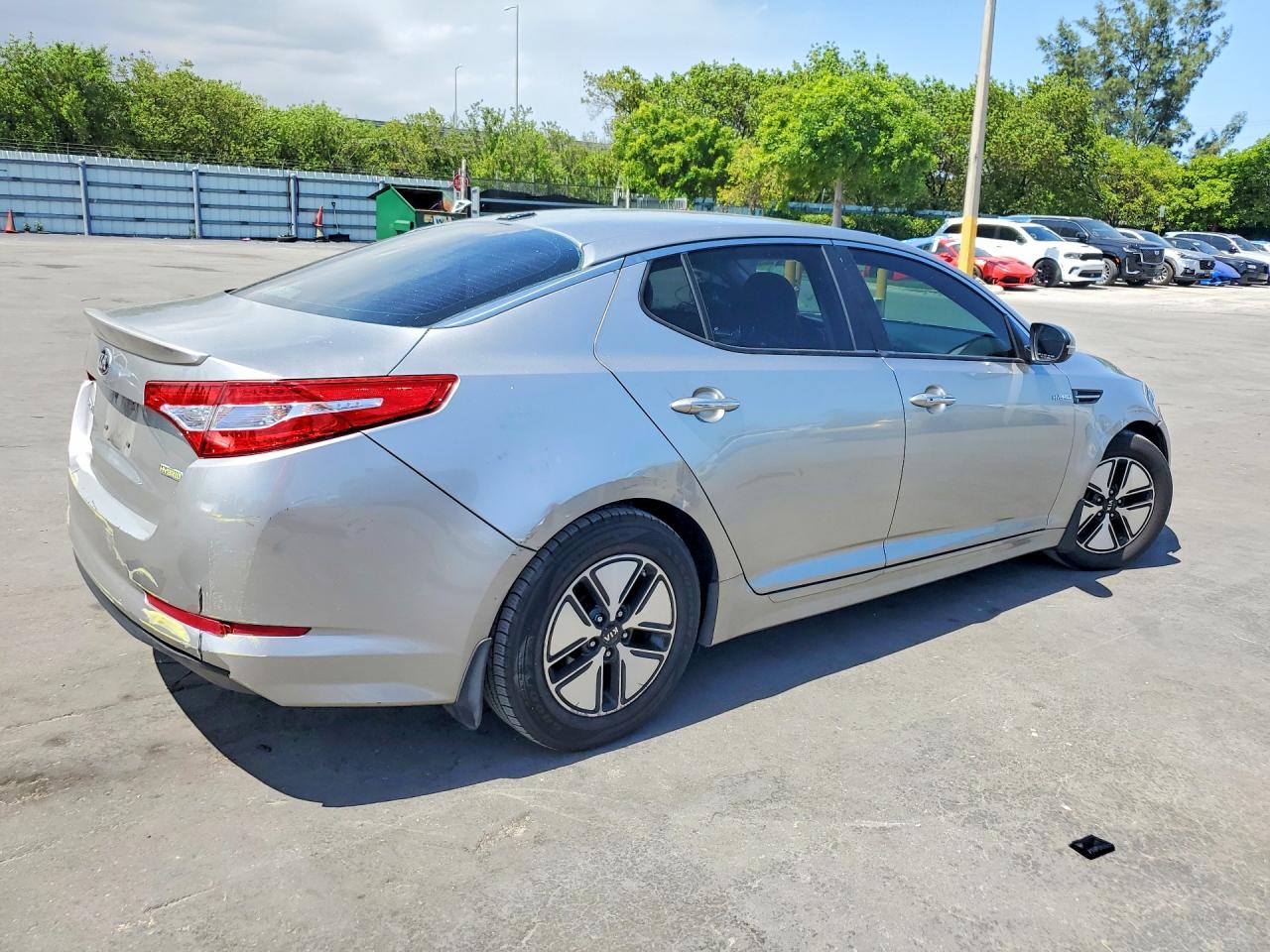 2013 Kia Optima Серебряный vin: KNAGM4AD4D5061840