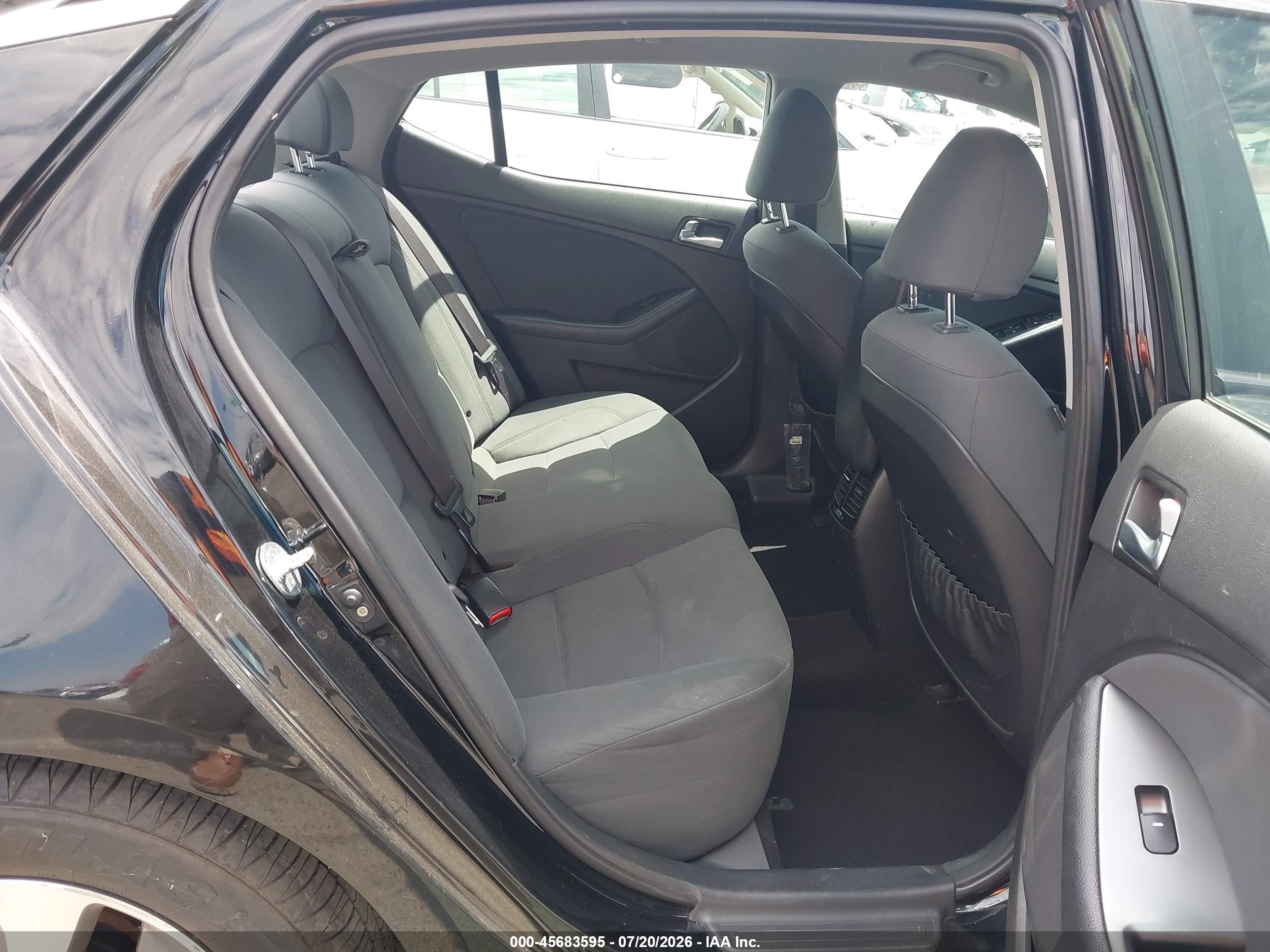 2015 Kia Optima Hybrid   Черный vin: KNAGM4AD4F5083520