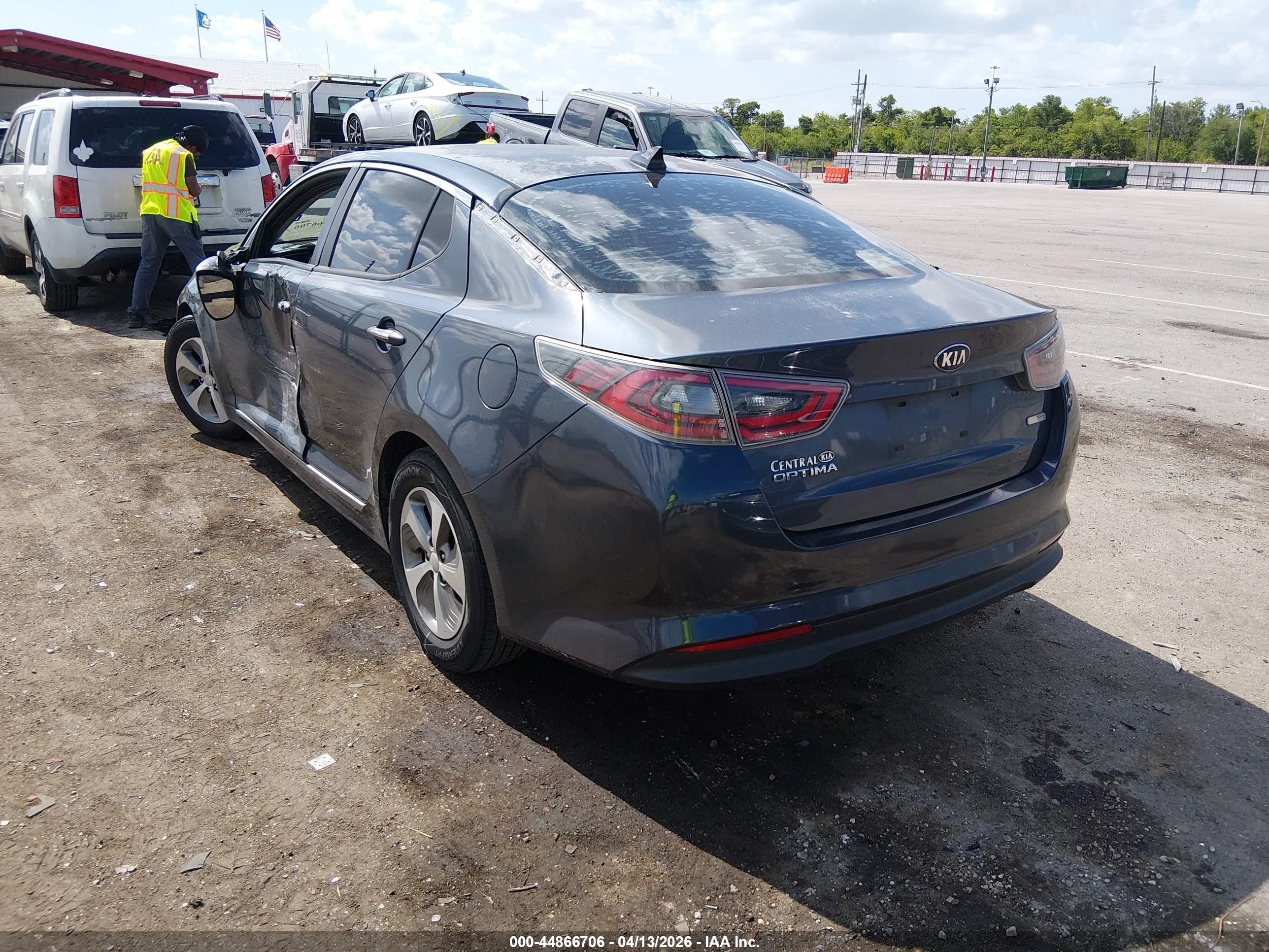 2015 Kia Optima Hybrid   Синий vin: KNAGM4AD5F5081811