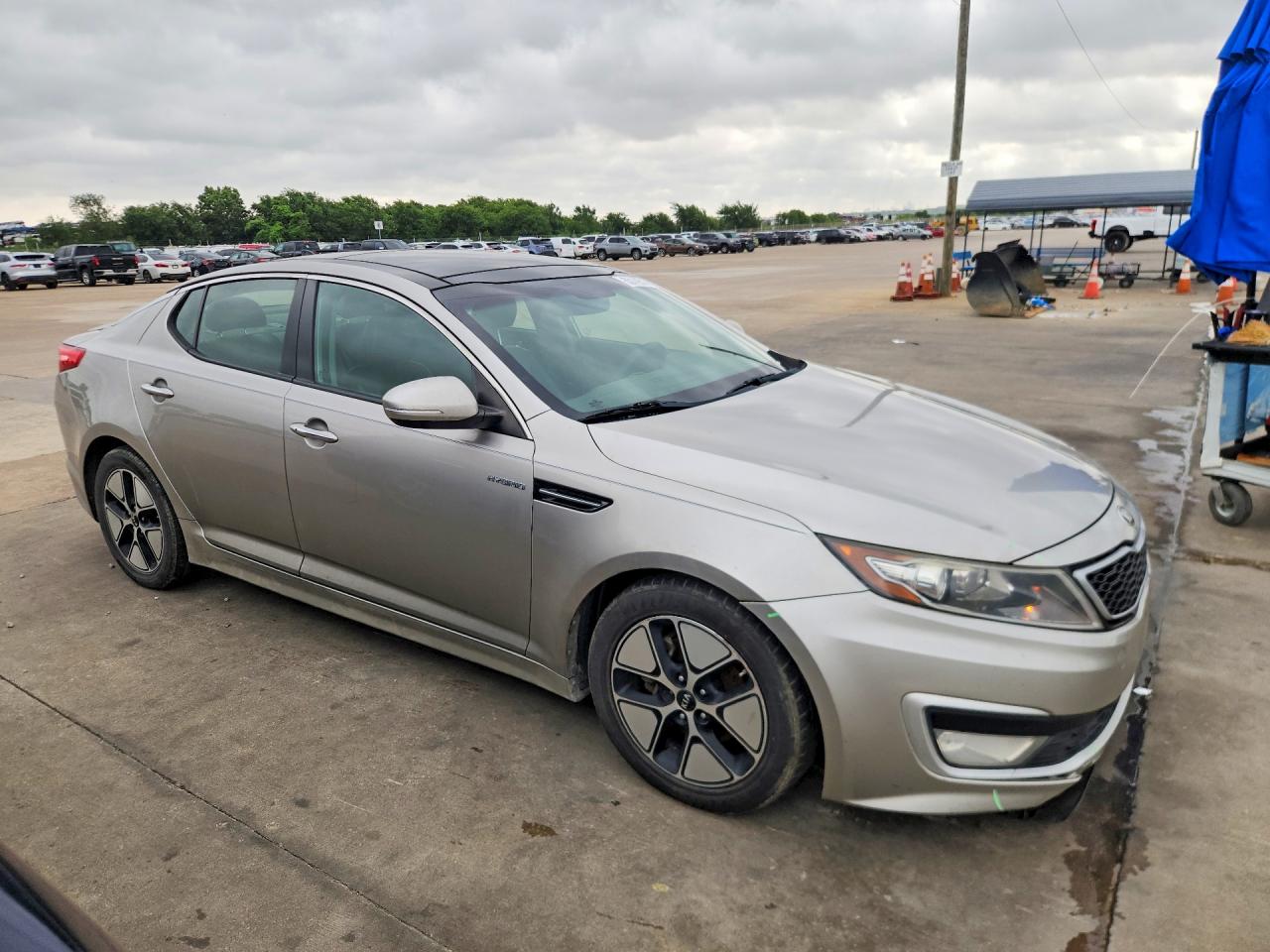 2013 Kia Optima Hybrid Серебряный vin: KNAGM4AD6D5047518