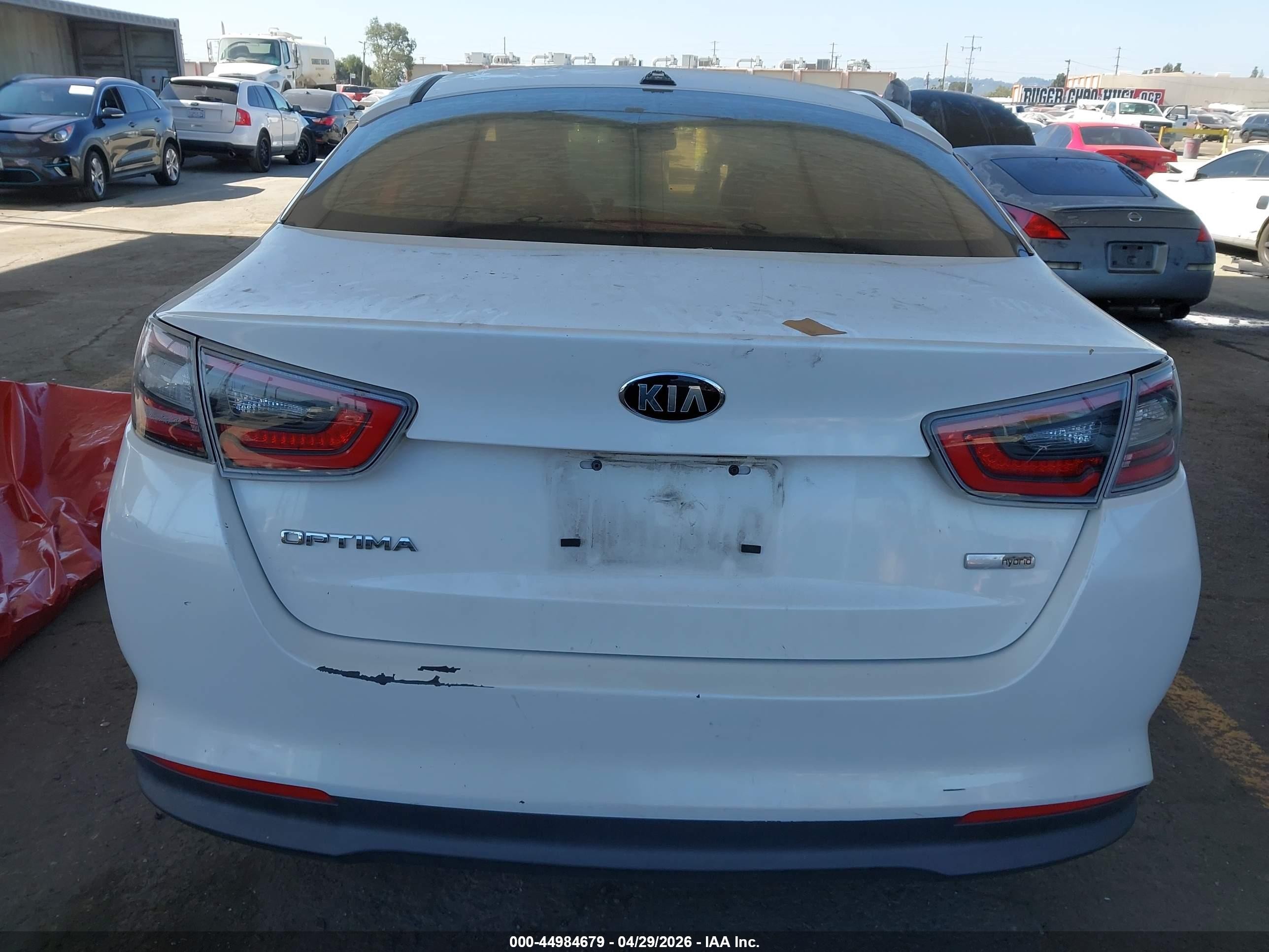 2015 Kia Optima Hybrid   White vin: KNAGM4AD6F5079596