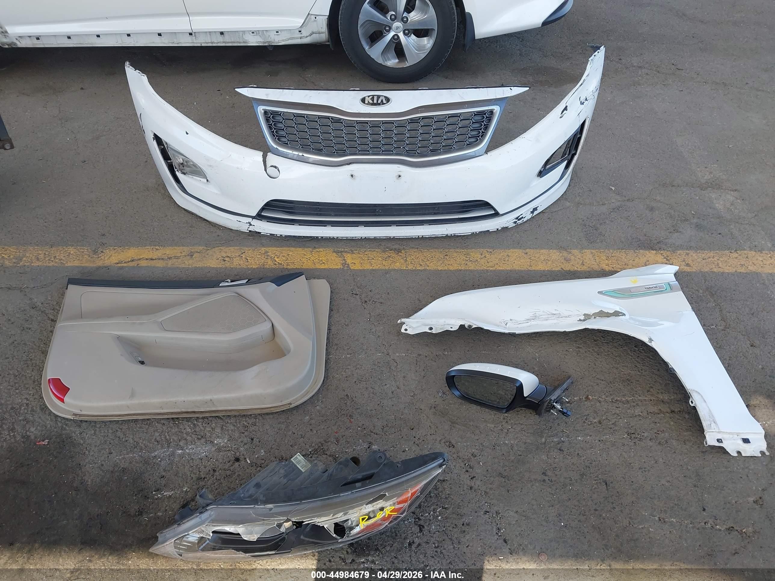2015 Kia Optima Hybrid   White vin: KNAGM4AD6F5079596