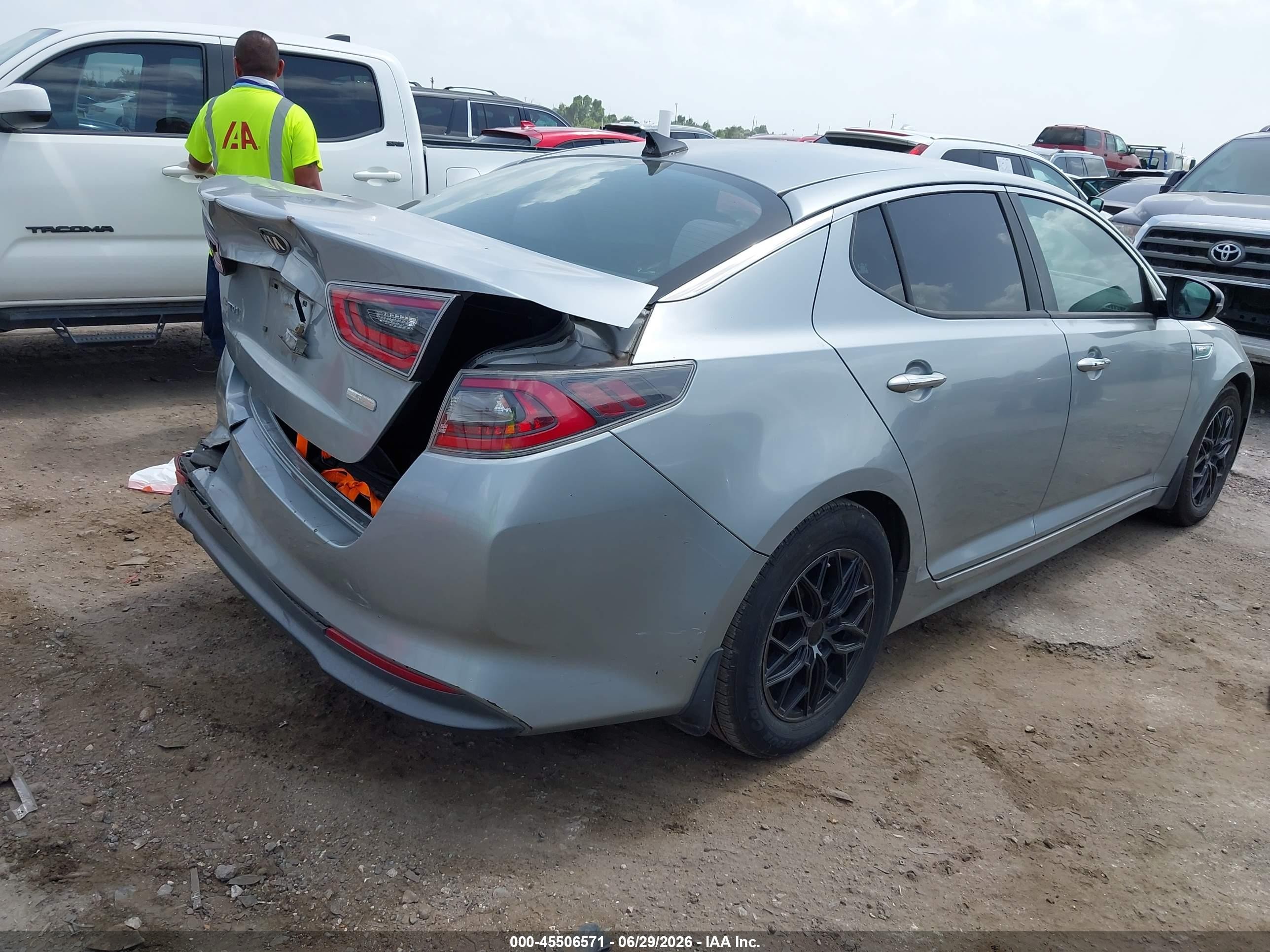 2015 Kia Optima Hybrid   Silver vin: KNAGM4AD6F5085804