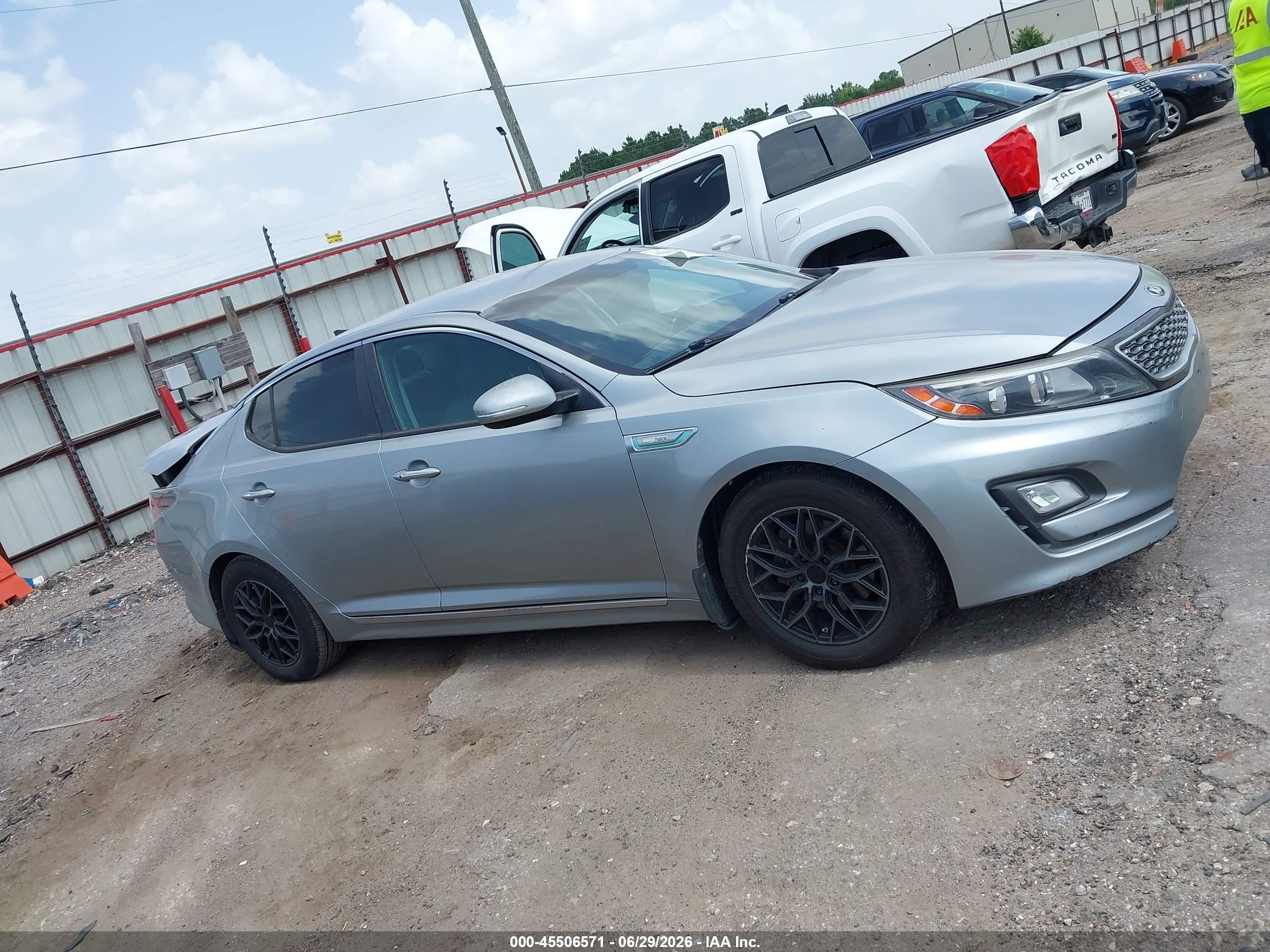2015 Kia Optima Hybrid   Silver vin: KNAGM4AD6F5085804