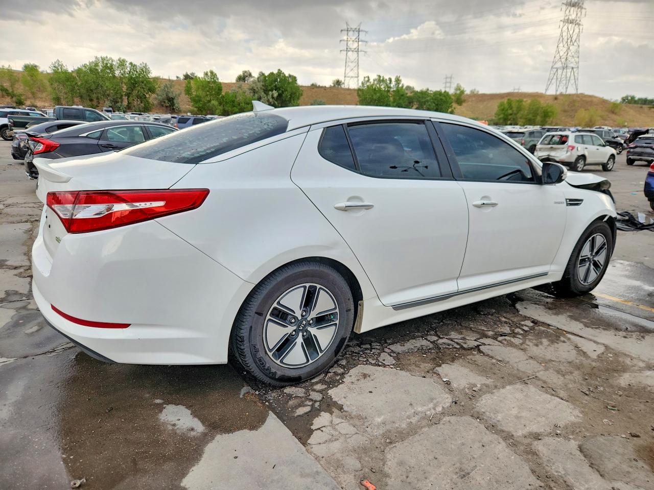 2013 Kia Optima Hybrid White vin: KNAGM4AD8D5044569