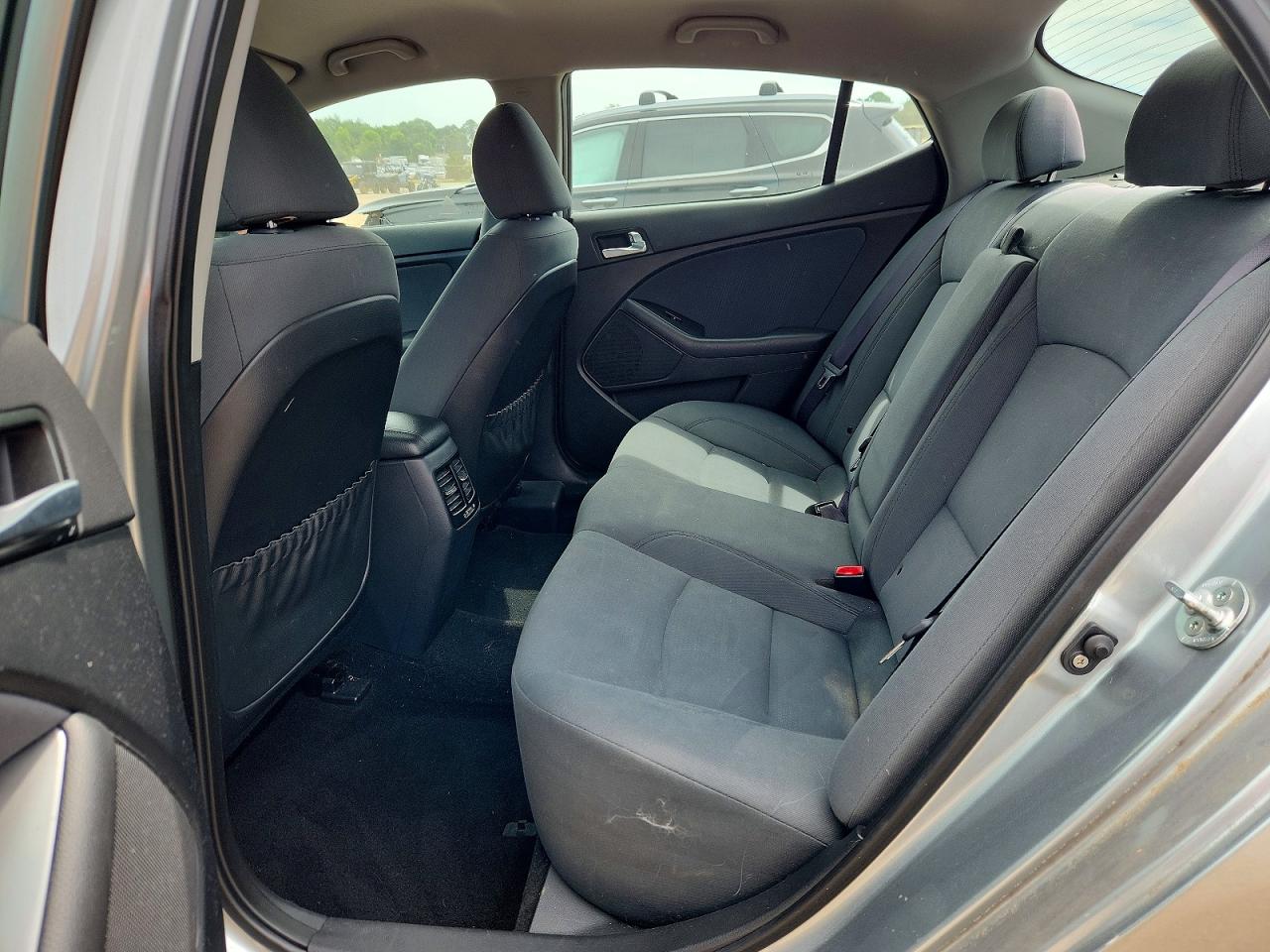 2015 Kia Optima Hybrid Silver vin: KNAGM4AD8F5089546