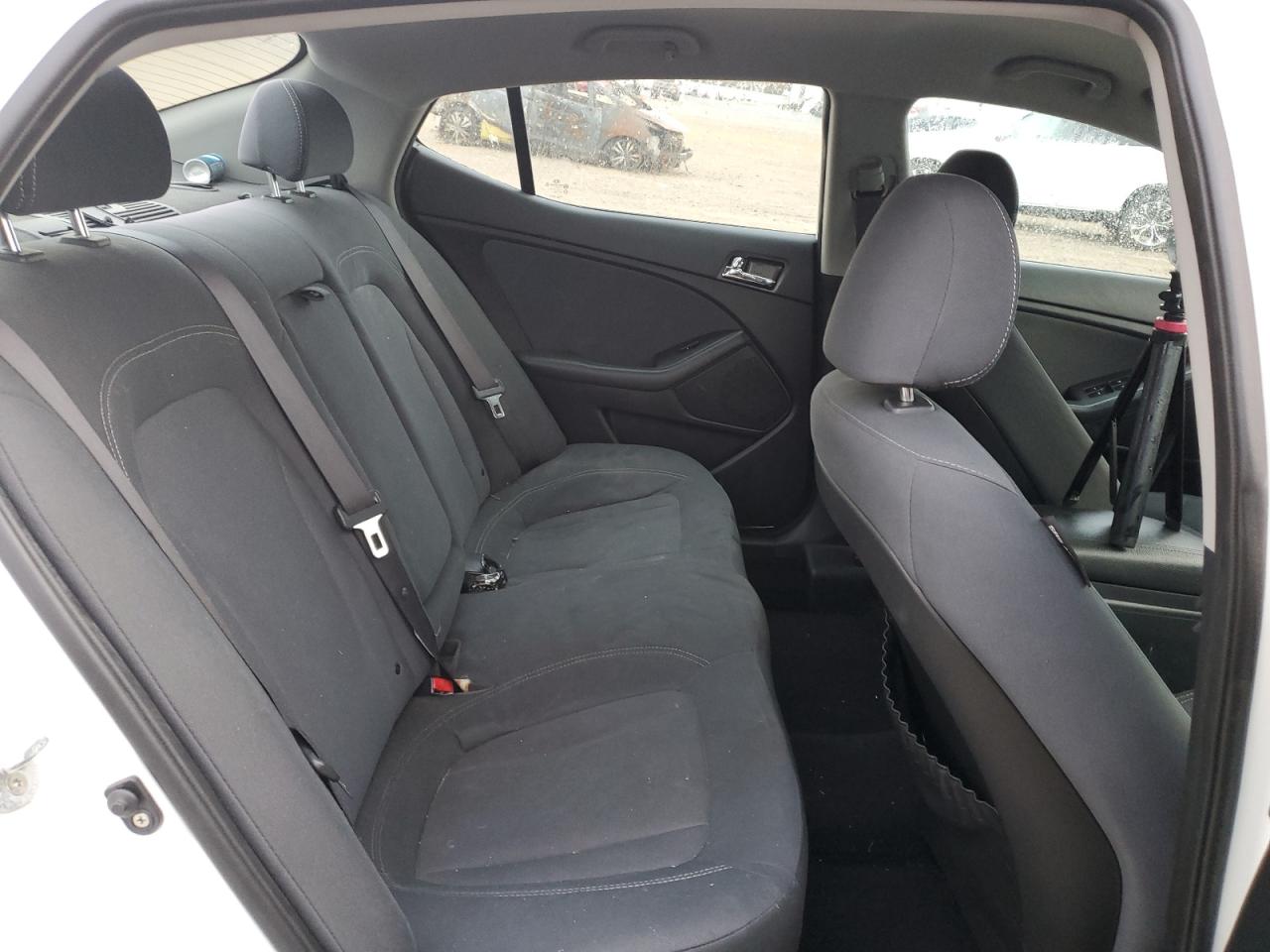 2012 Kia Optima Hybrid White vin: KNAGM4ADXC5031238